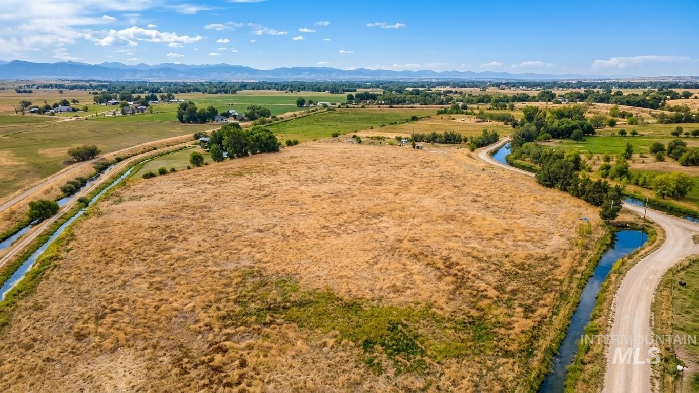 Tbd Toms Cabin Rd Property Photo 6