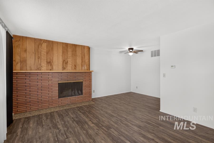 623/625 S Blaine St. Property Photo 7