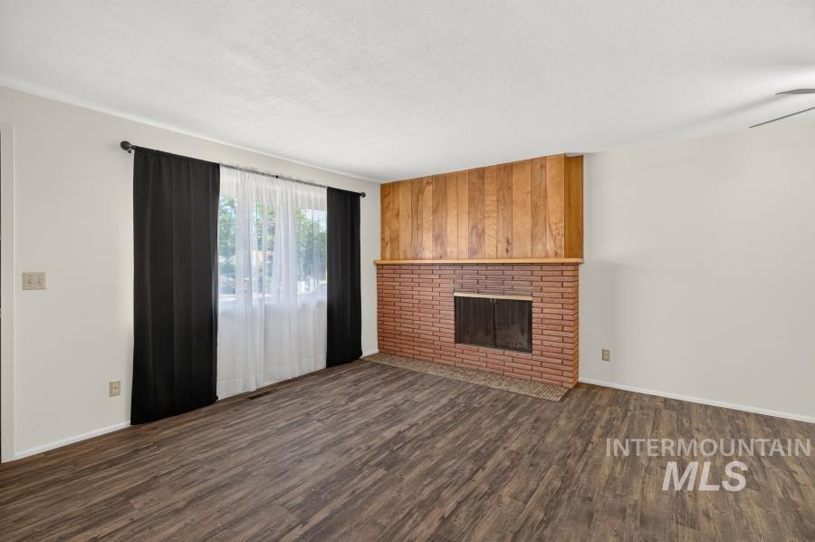 623/625 S Blaine St. Property Photo 8