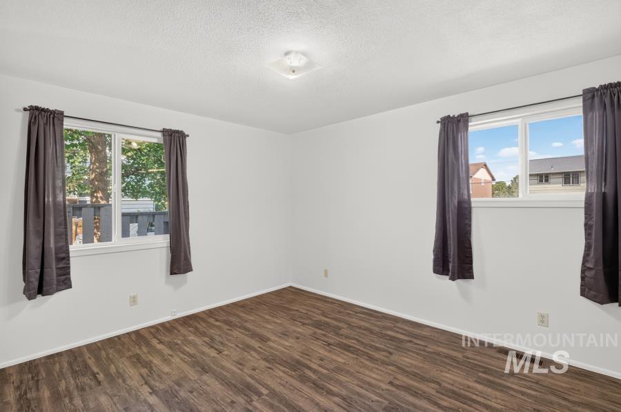 623/625 S Blaine St. Property Photo 13