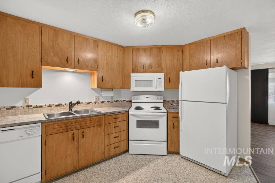 623/625 S Blaine St. Property Photo 20