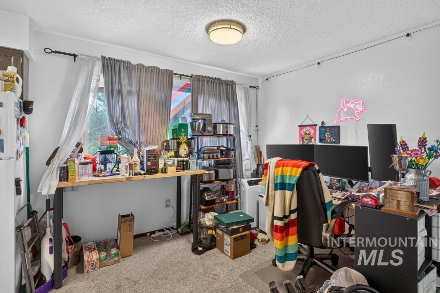 927/929 Vandal Dr. Property Photo 24
