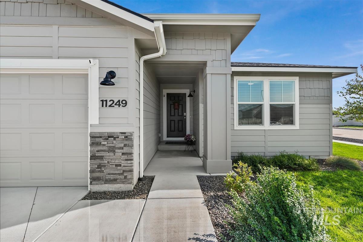 11249 W Tualatin River St Property Photo 4