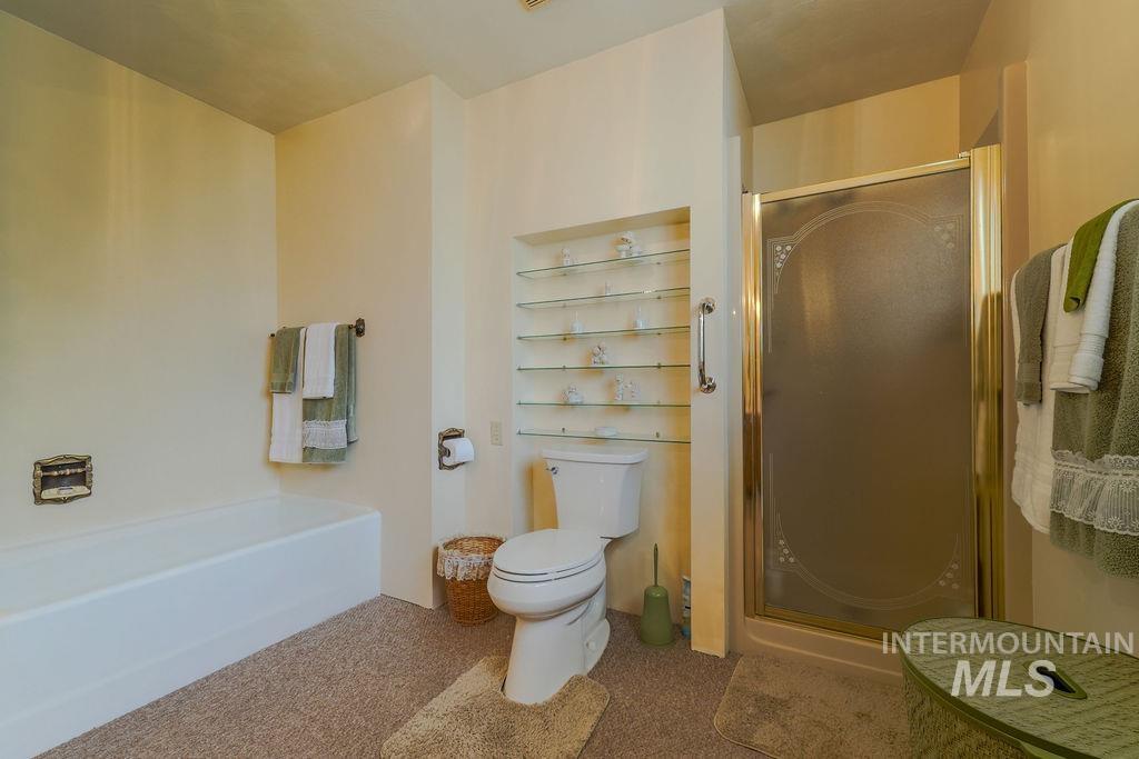 421 E Avenue E Property Photo 16