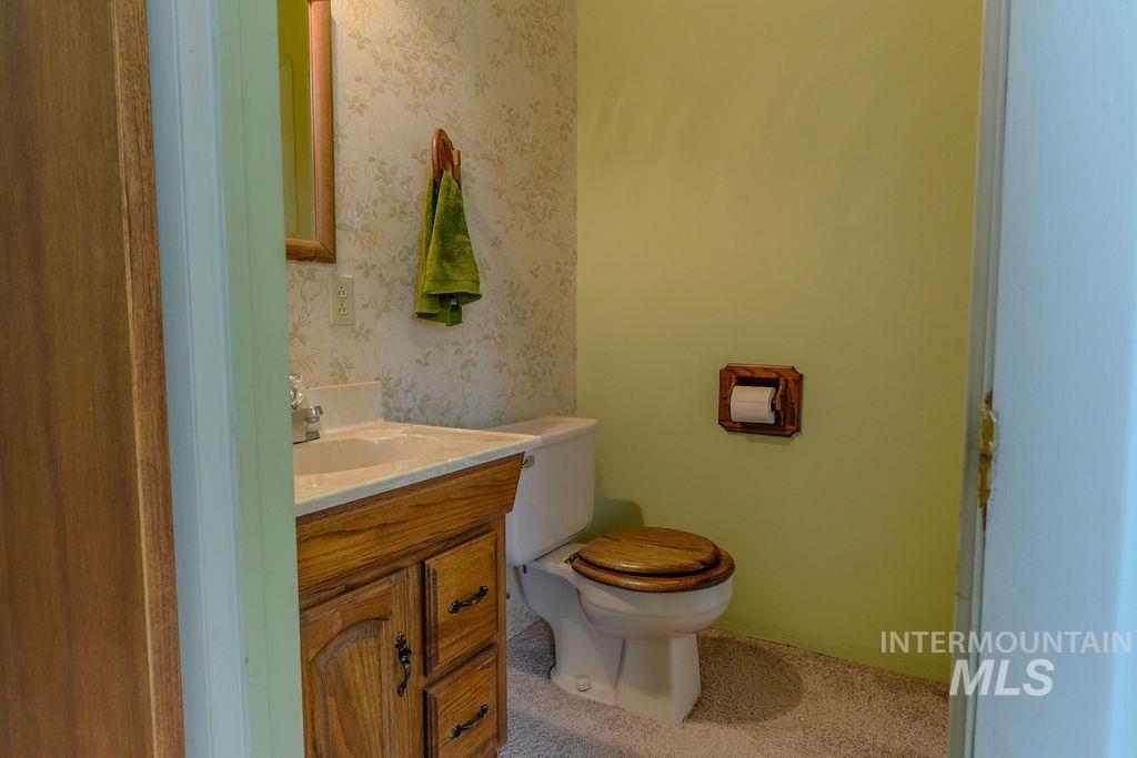 421 E Avenue E Property Photo 23
