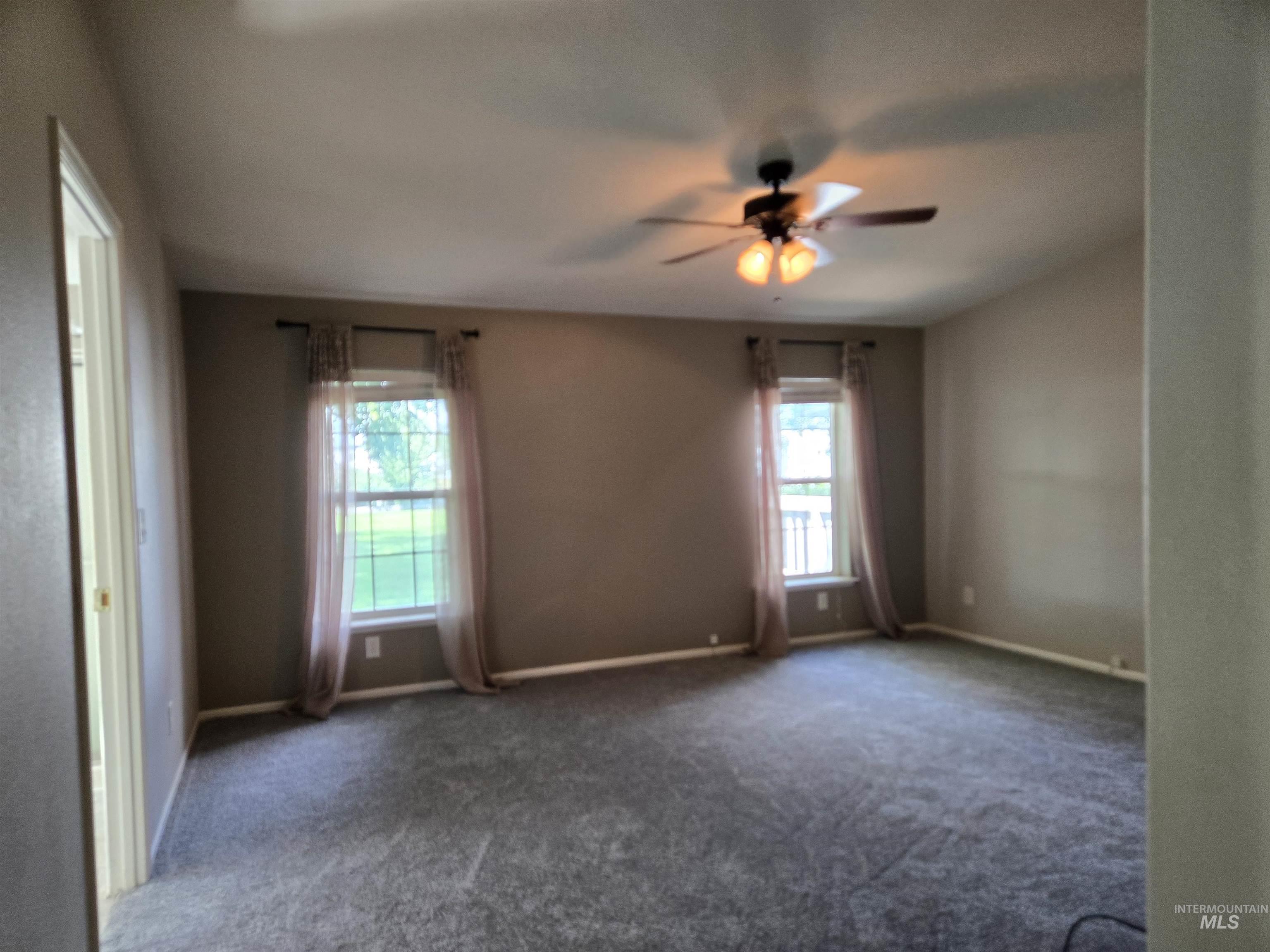 2134 Maple Court Property Photo 17