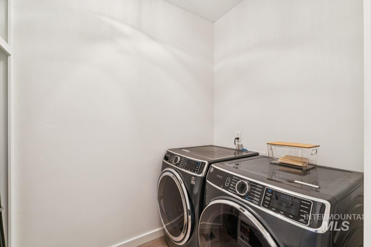 124 S Rivermist Property Photo 28