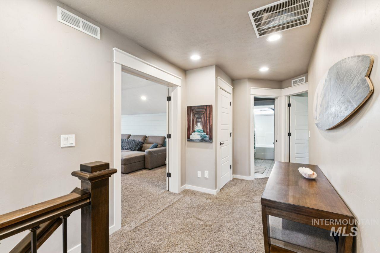 124 S Rivermist Property Photo 31