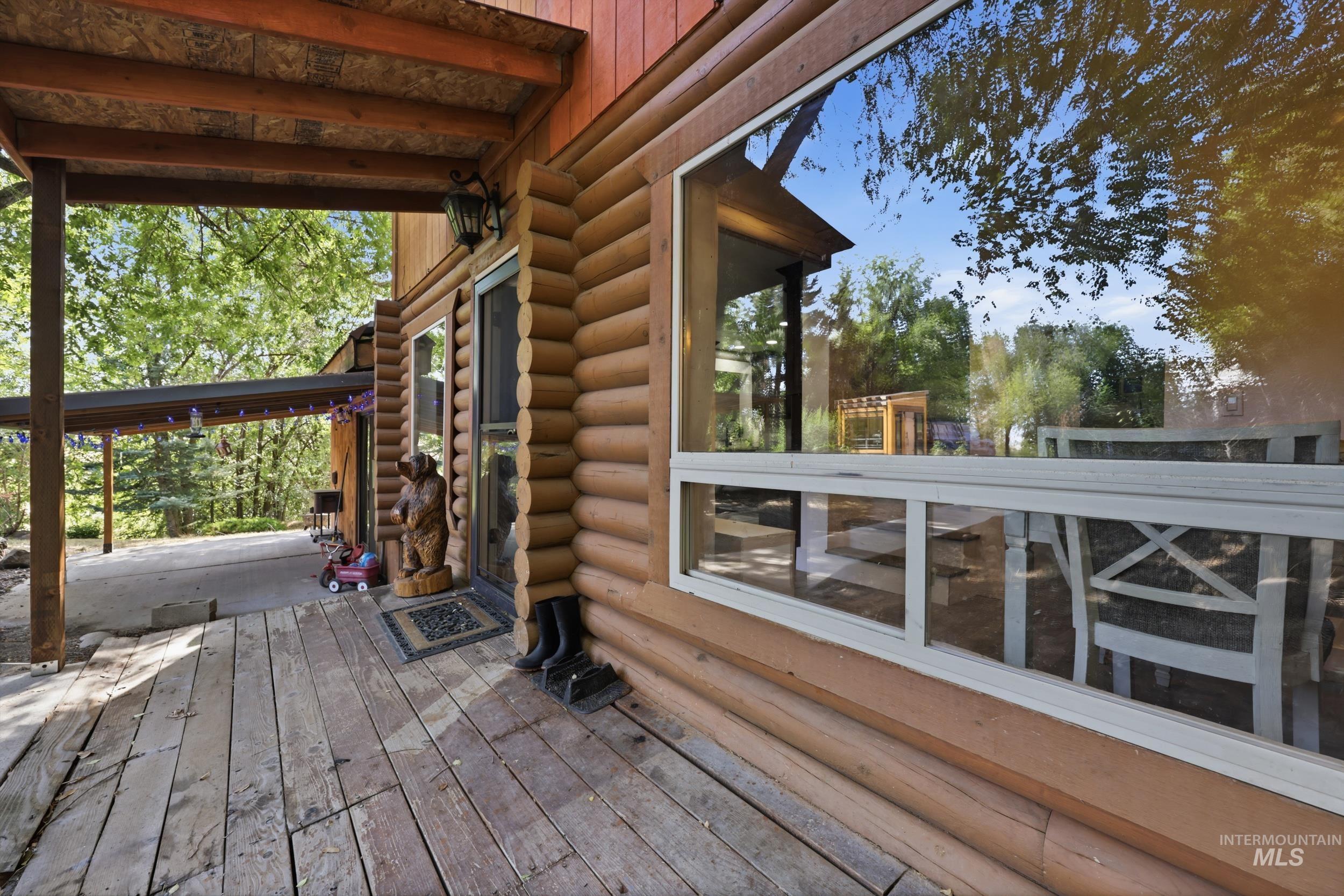 6 Sunburst Rd Property Photo 4