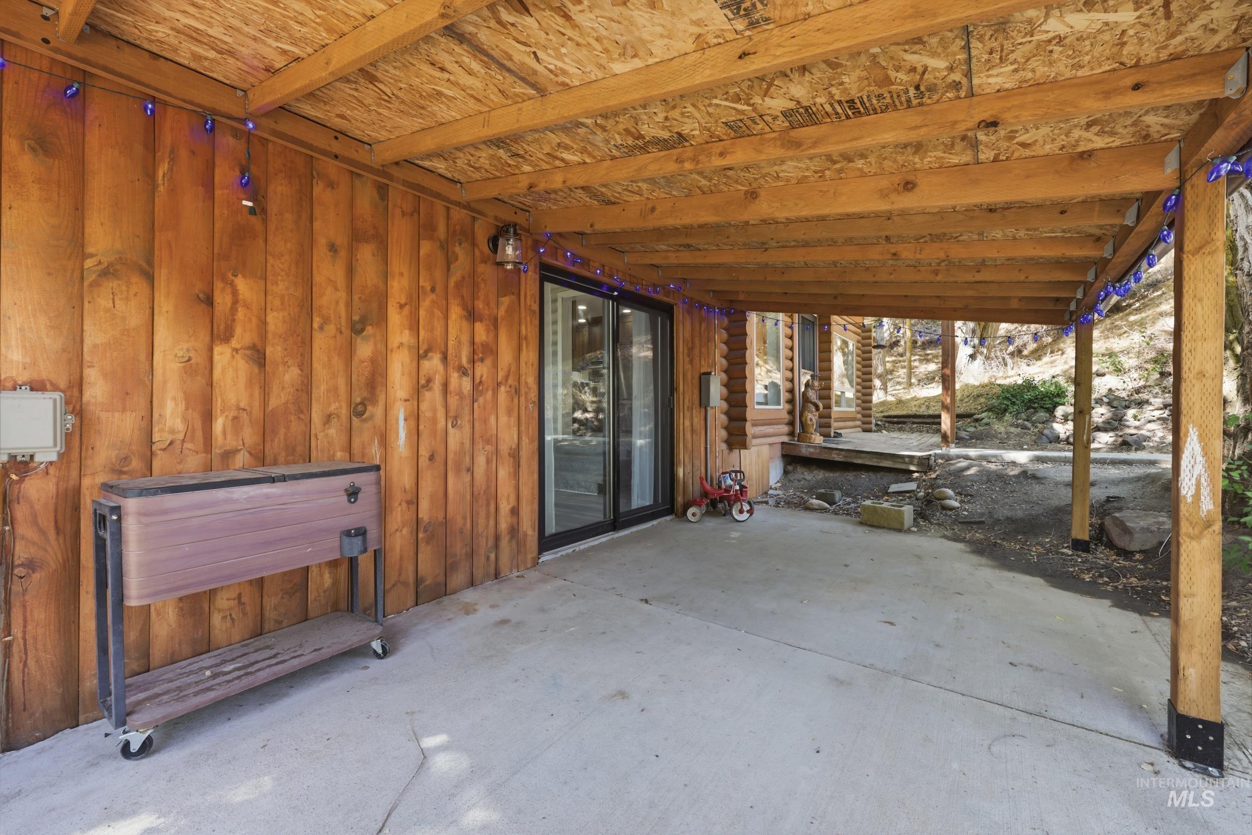 6 Sunburst Rd Property Photo 5