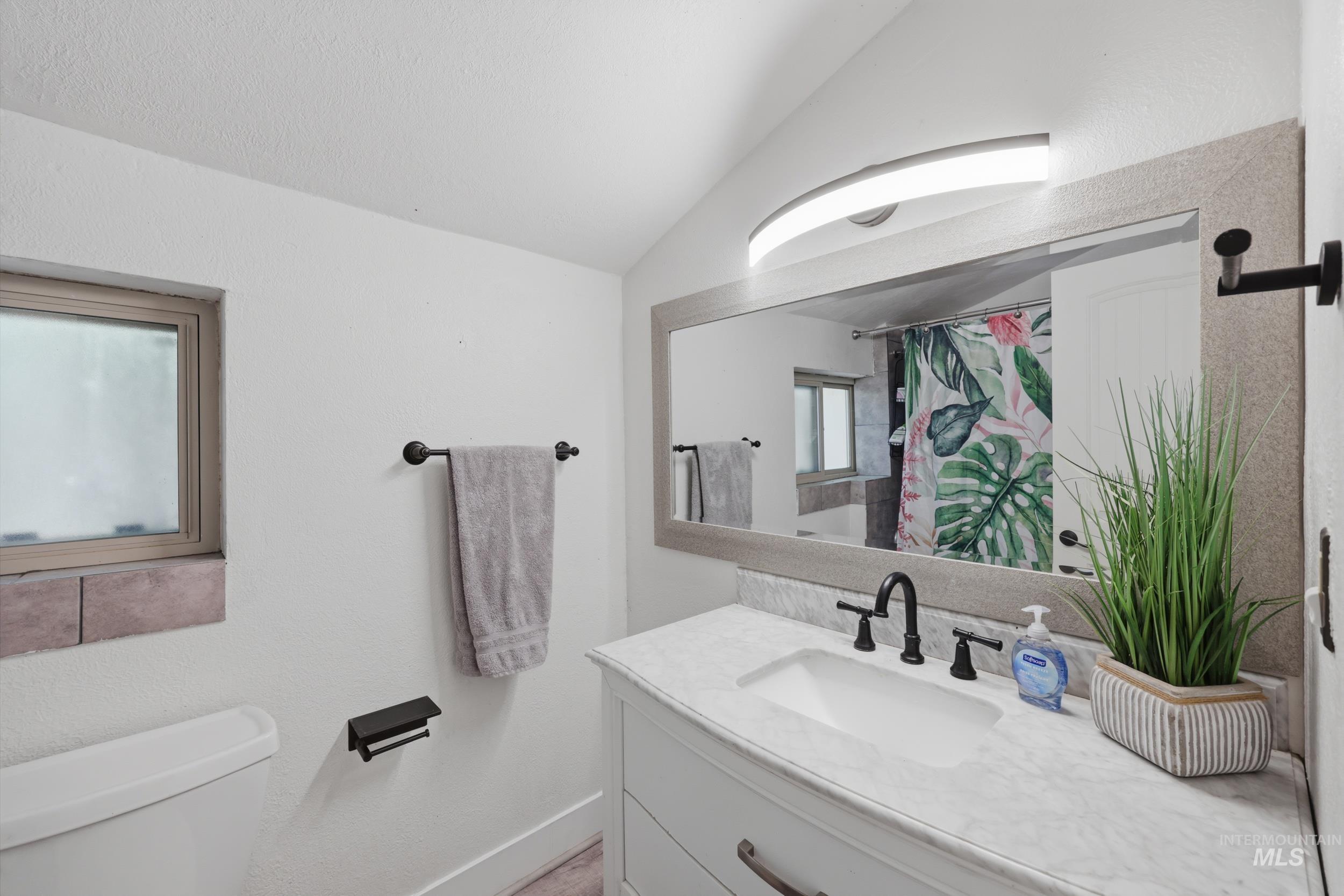 6 Sunburst Rd Property Photo 32
