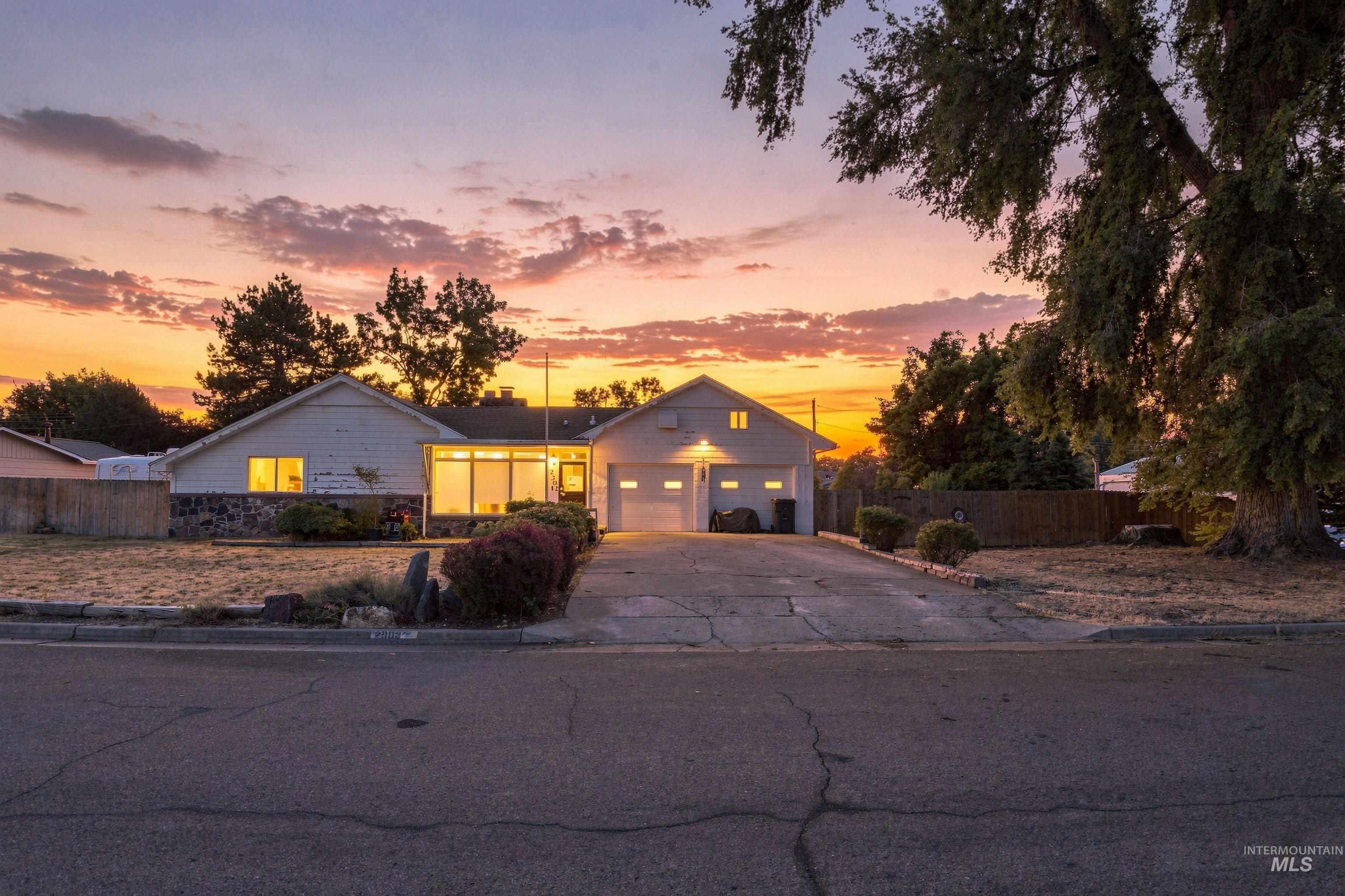 2302 Cherry Street Property Photo 6