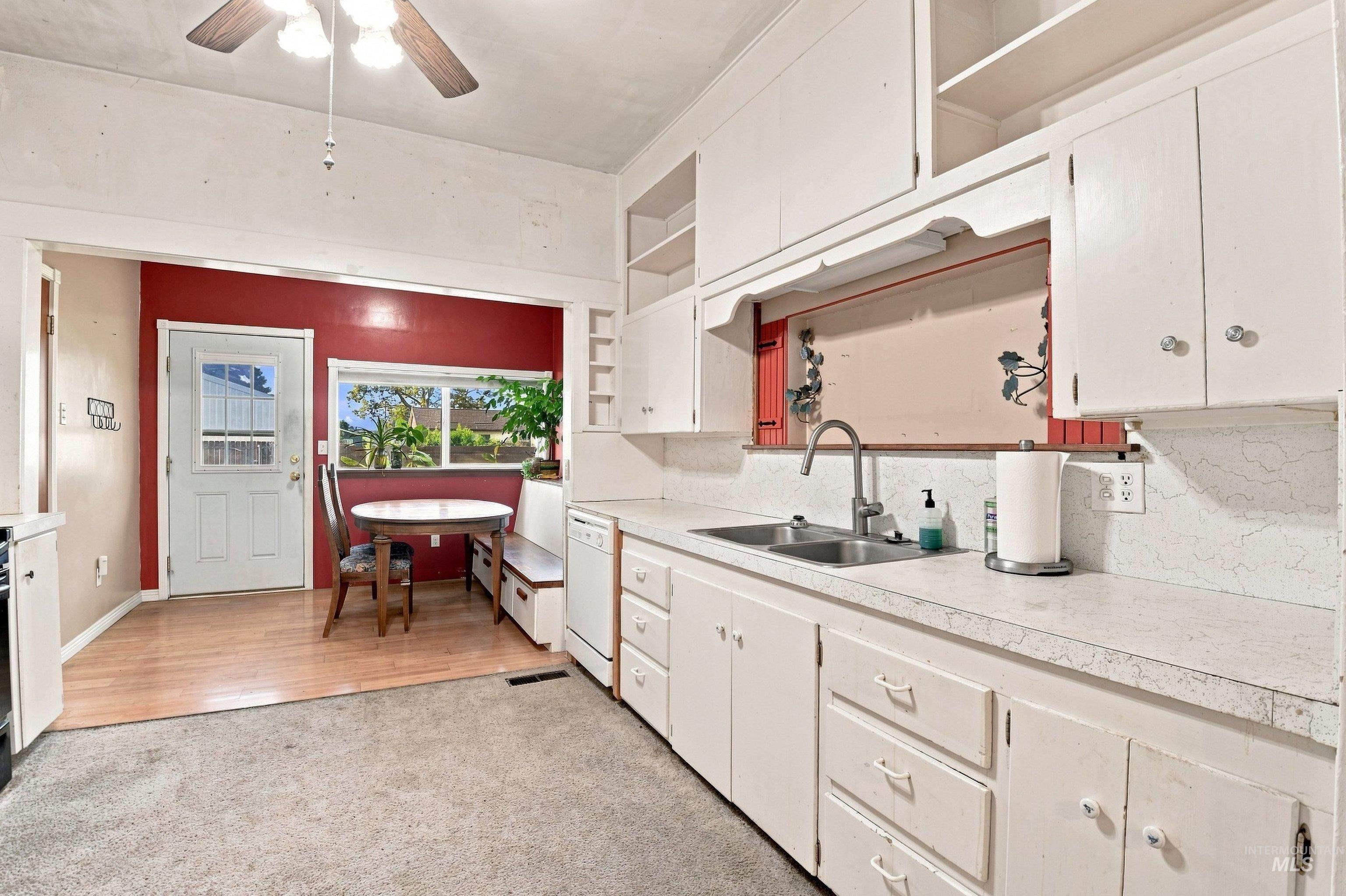 2302 Cherry Street Property Photo 13