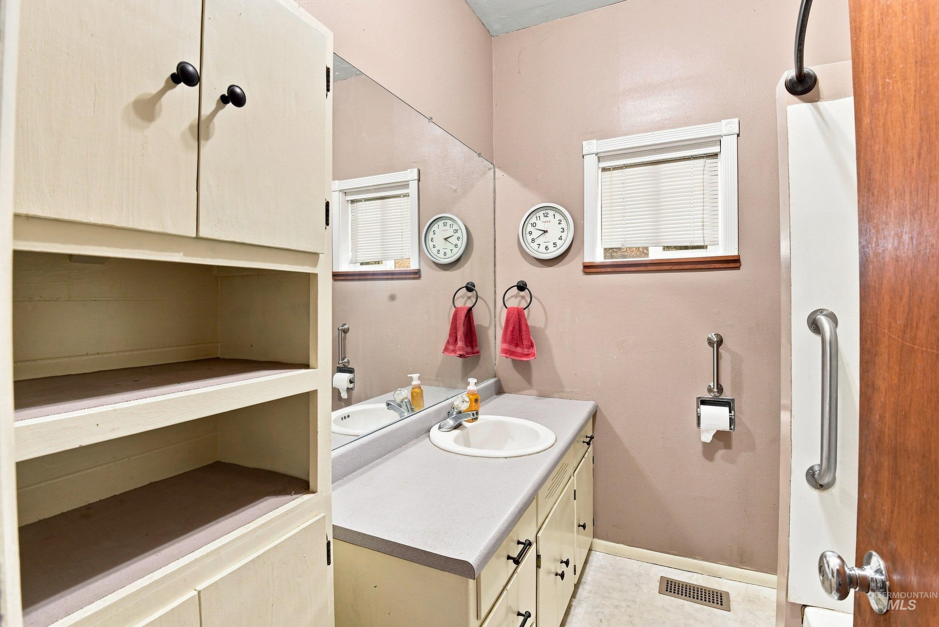 2302 Cherry Street Property Photo 25