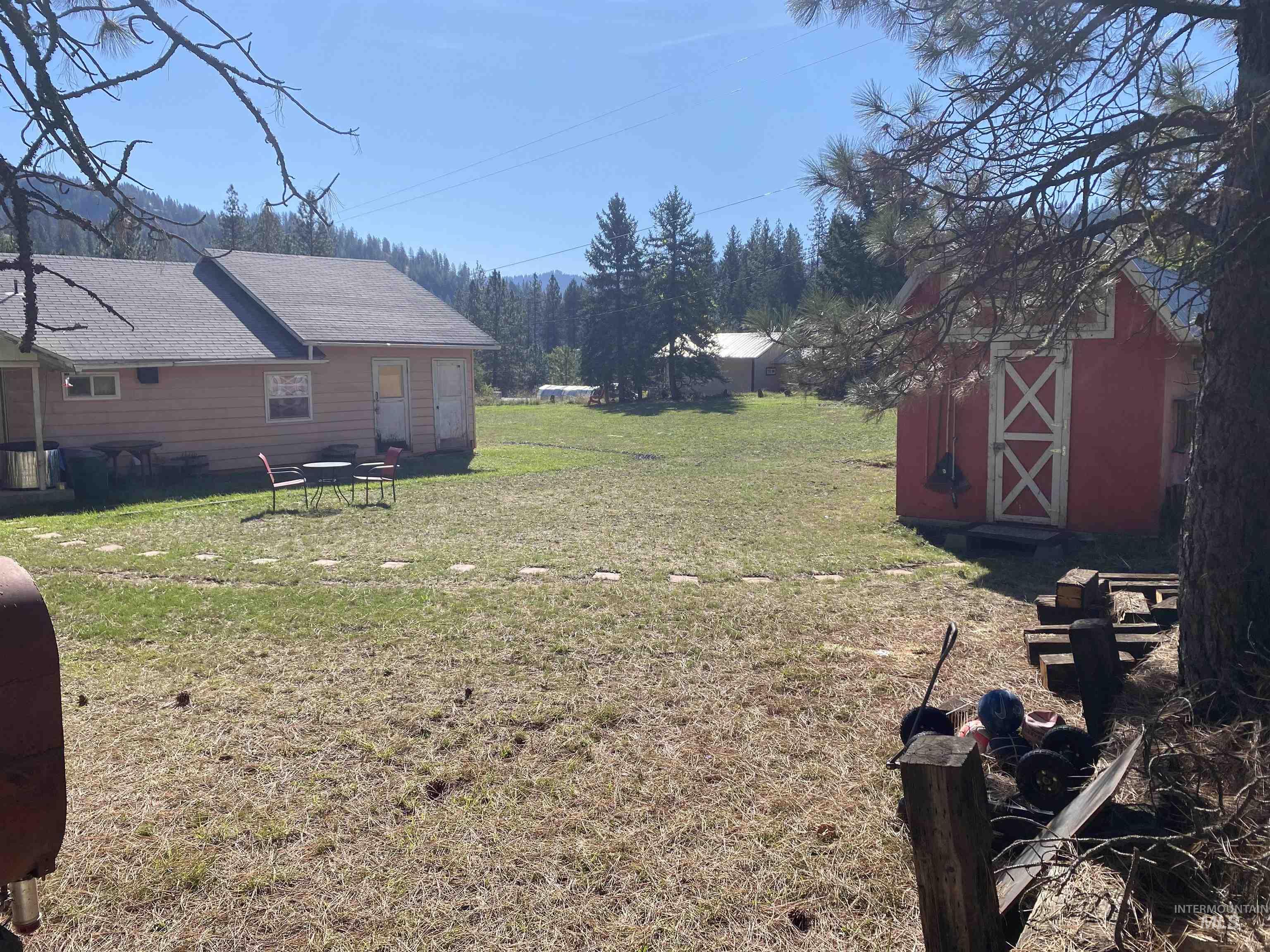 1369 Grangemont Road Property Photo 4