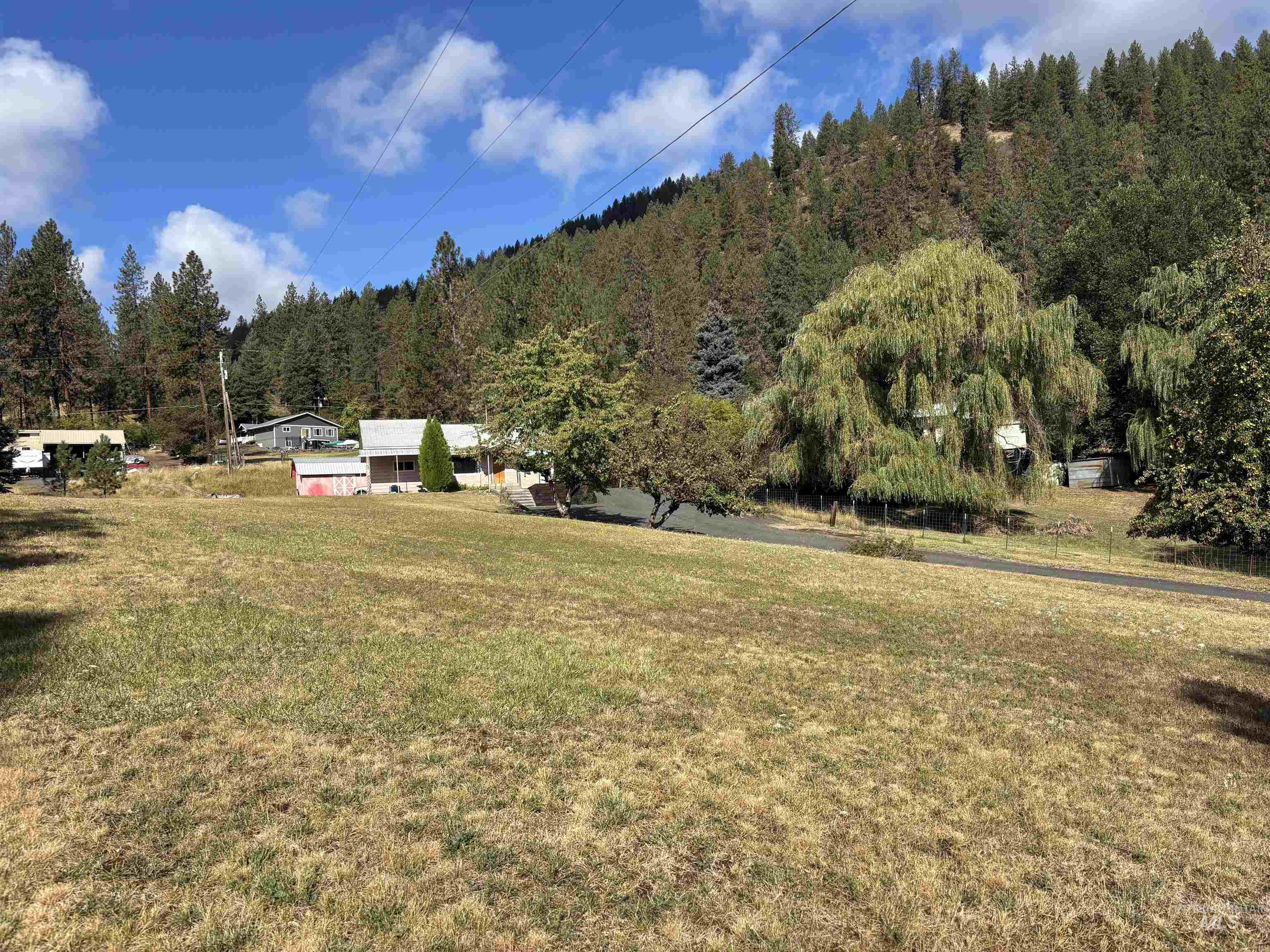 1369 Grangemont Road Property Photo 7