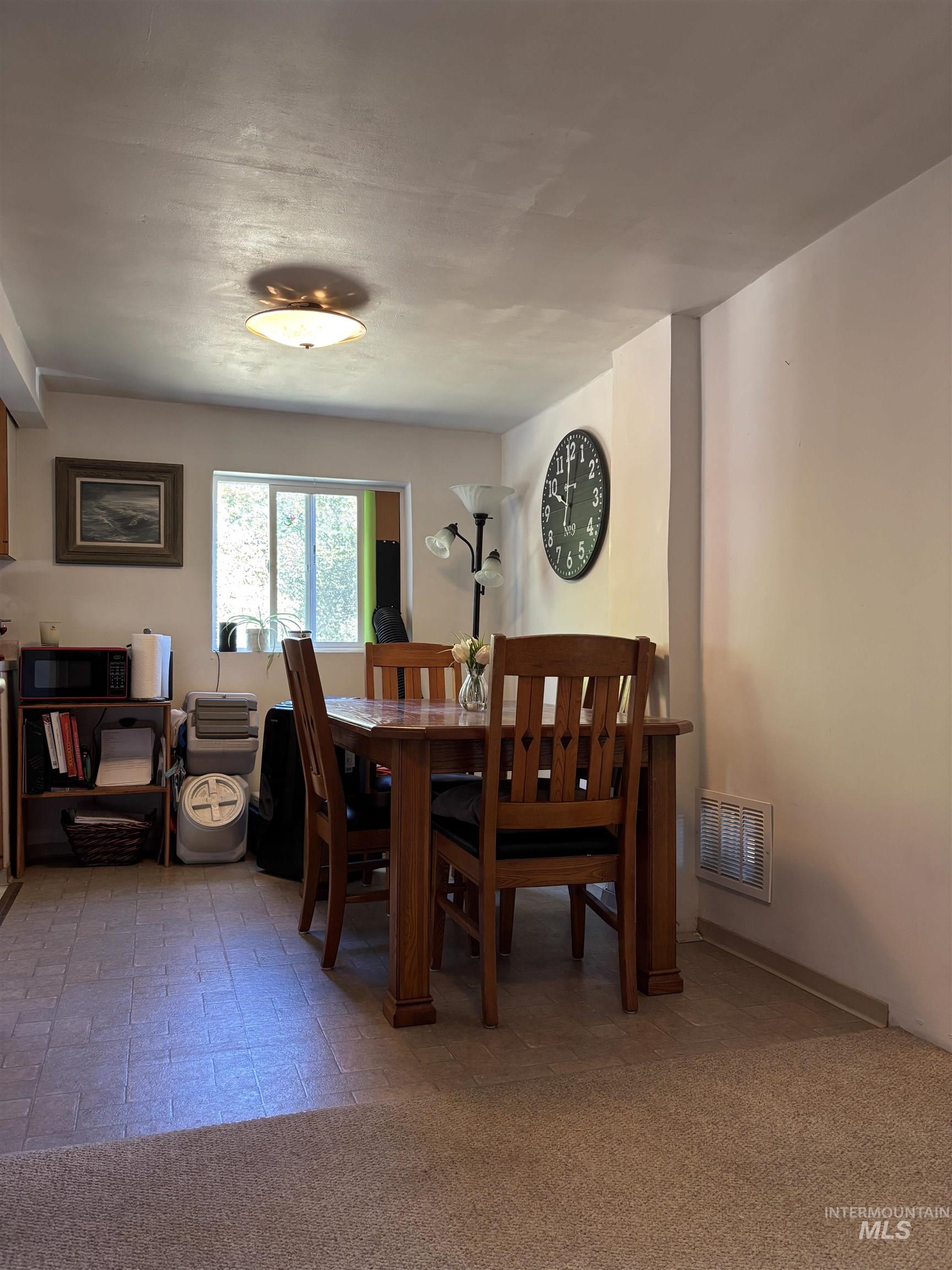 1369 Grangemont Road Property Photo 12