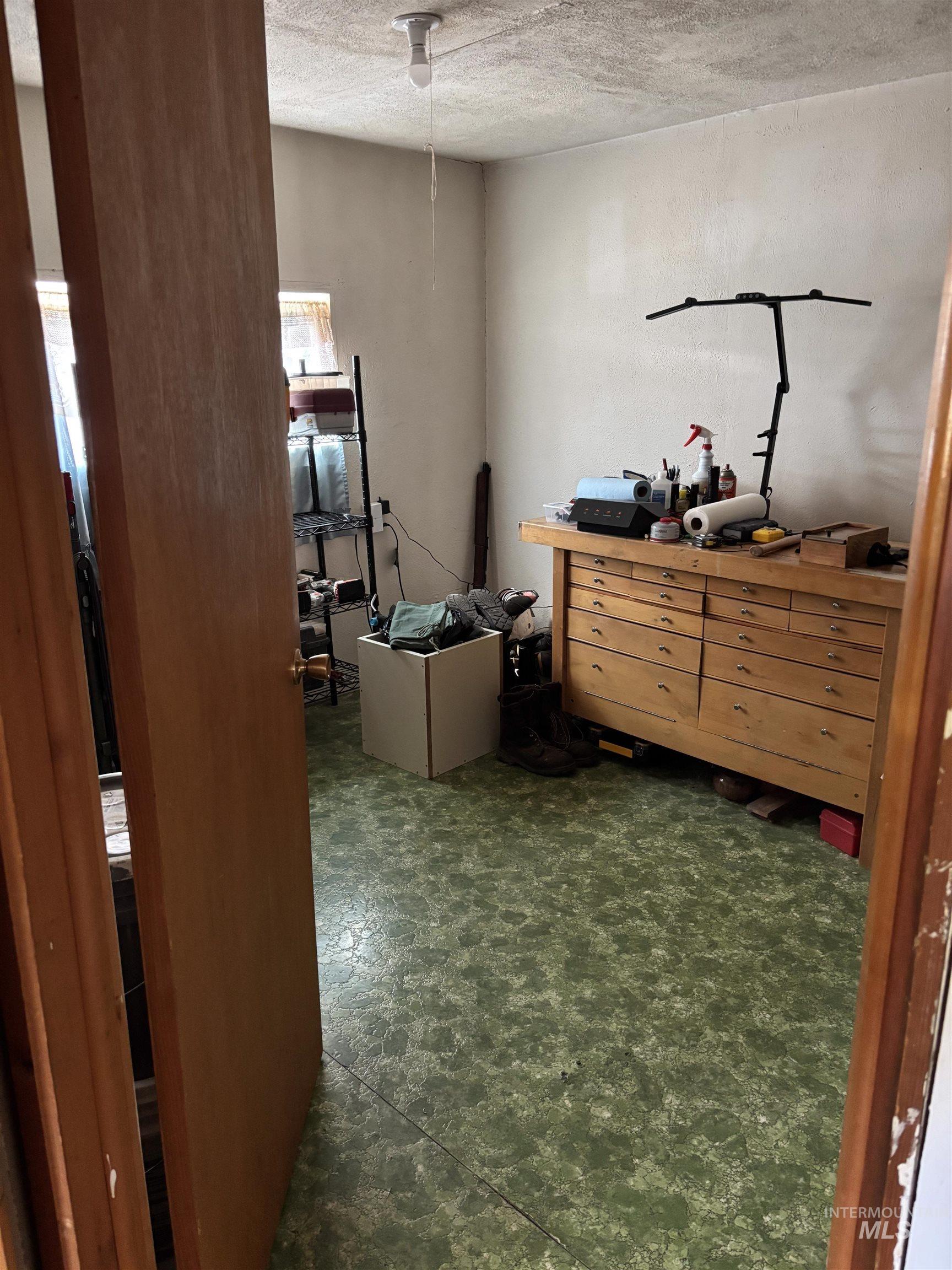 1369 Grangemont Road Property Photo 19
