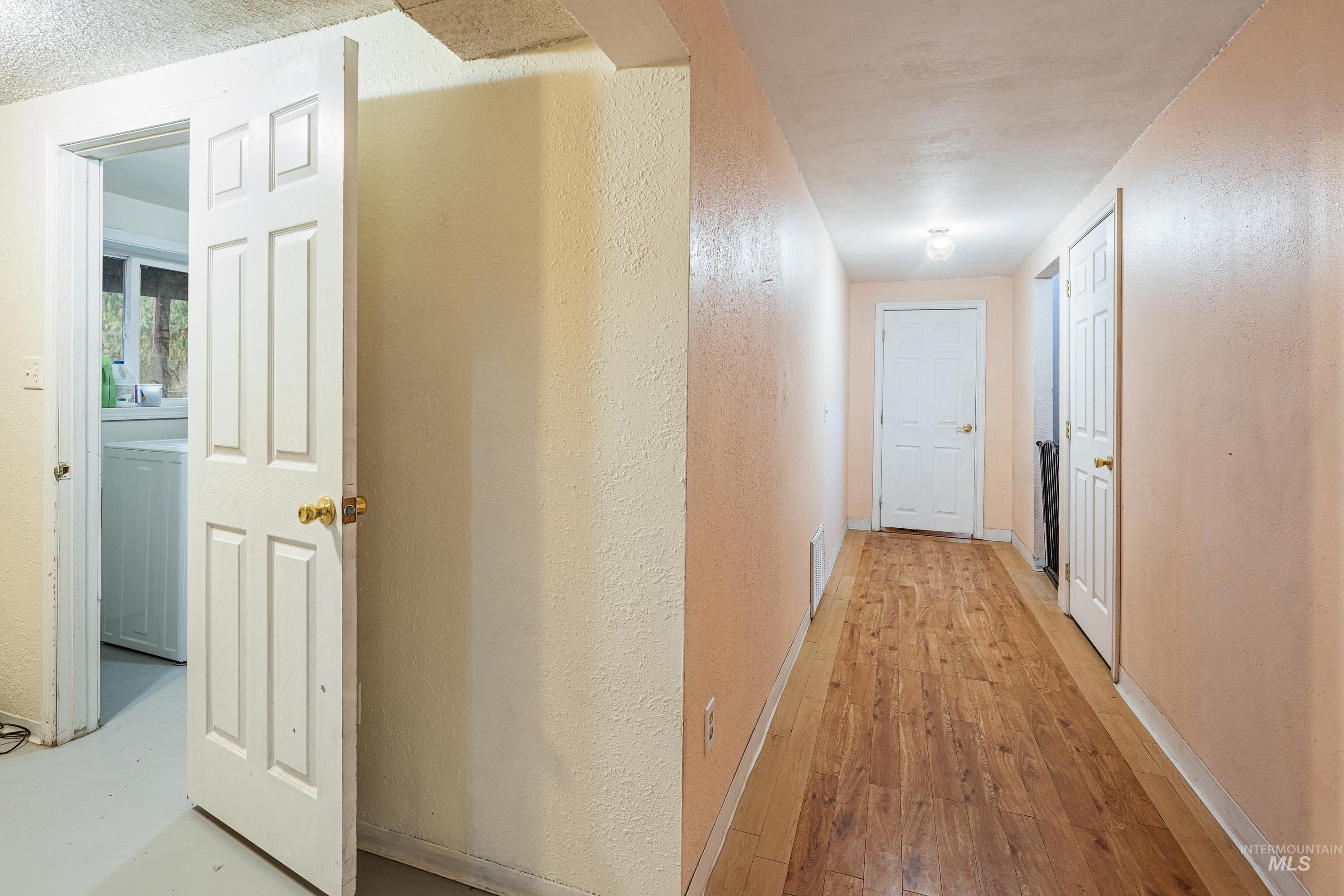2020 Powers Ave Property Photo 35