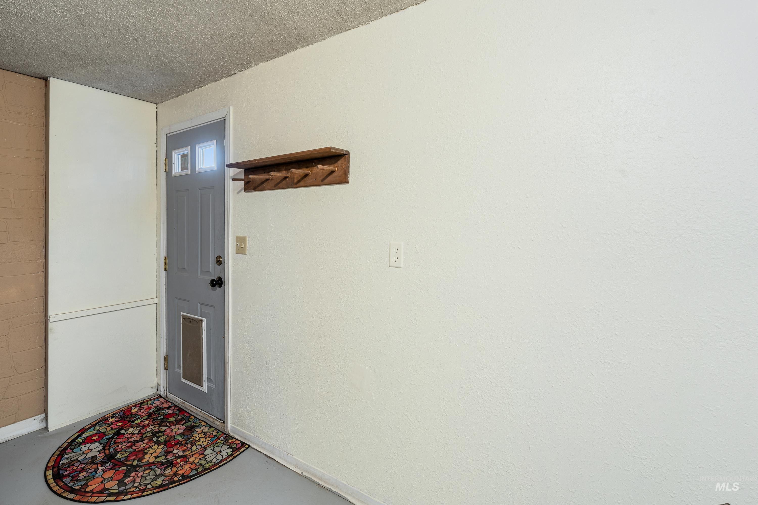 2020 Powers Ave Property Photo 37
