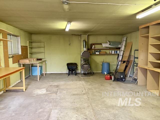 555 Cemetery Road Property Photo 21