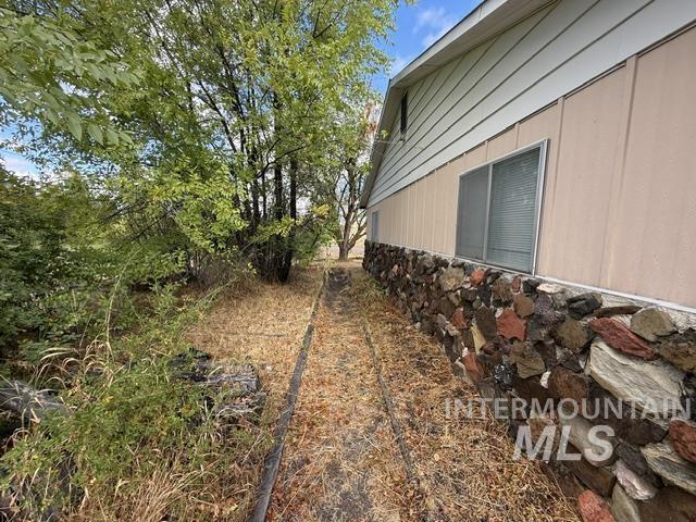 555 Cemetery Road Property Photo 33