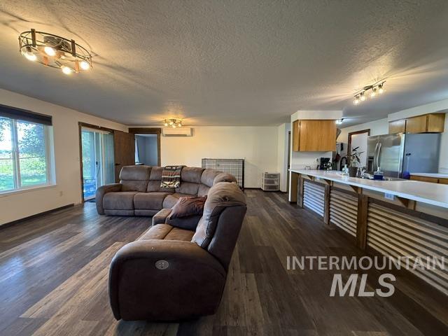 11230 N River Road Property Photo 7