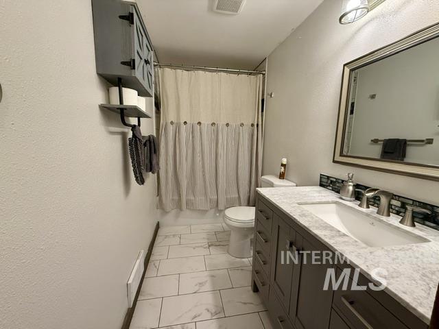 11230 N River Road Property Photo 22