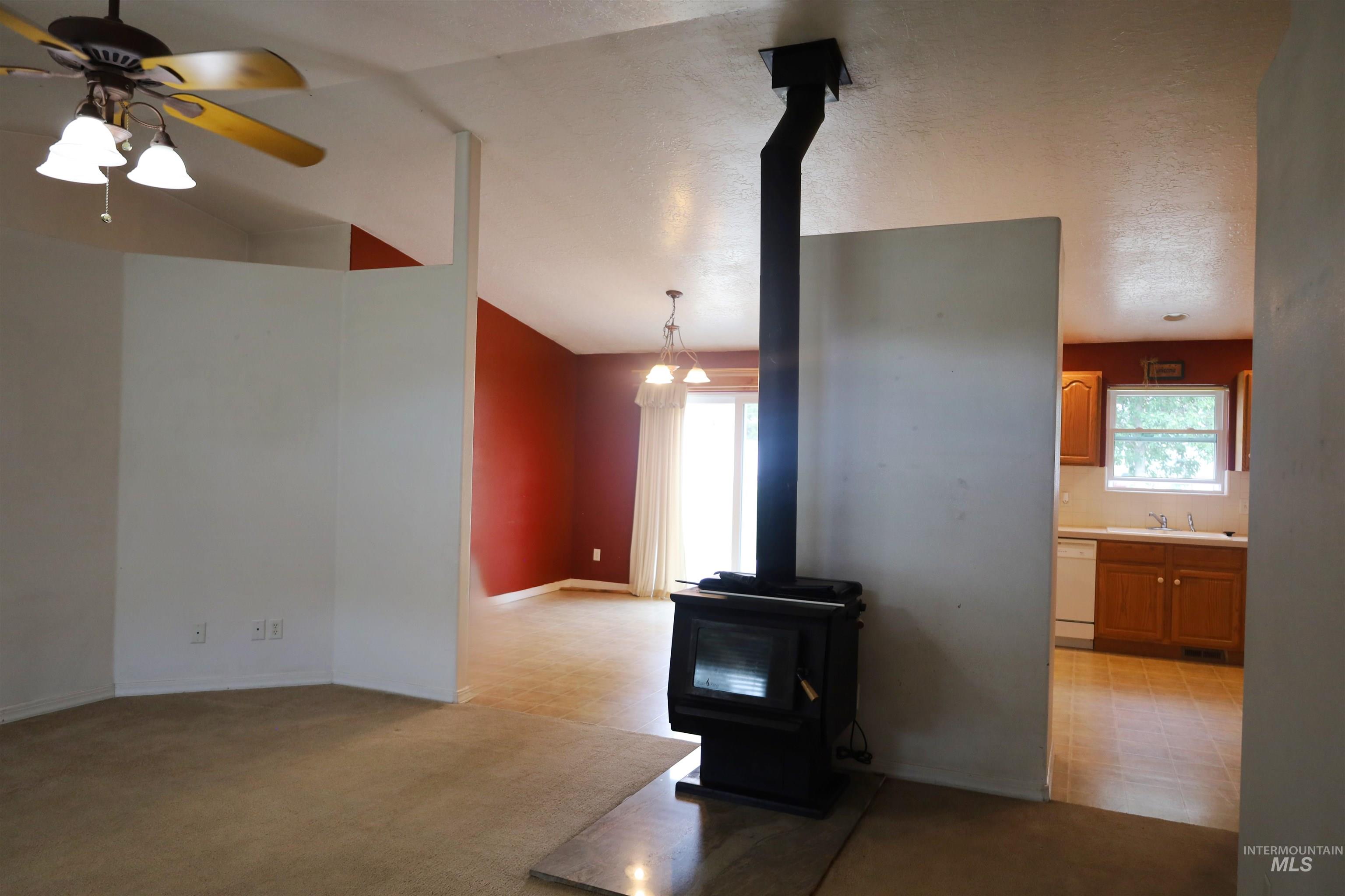 560 N 1st Street Property Photo 7