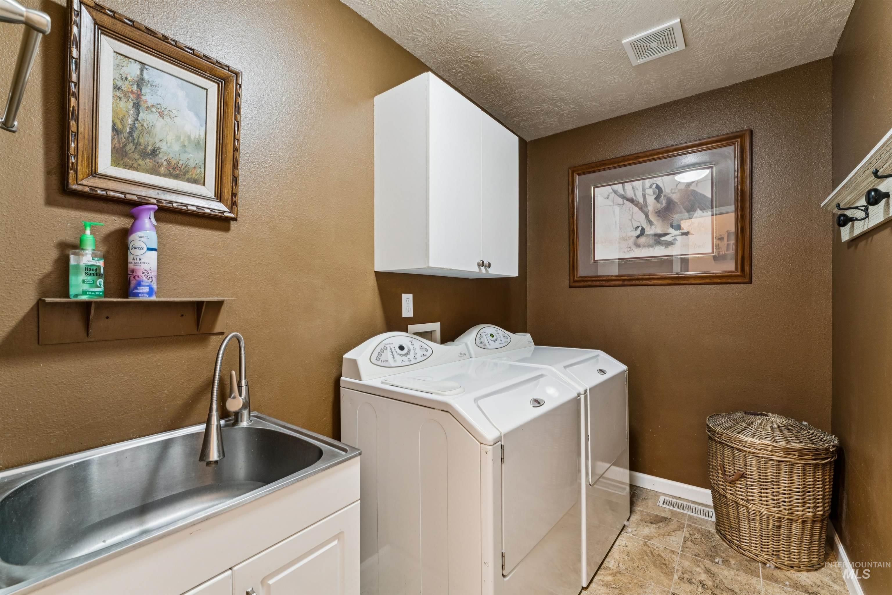 232 Taurus Way Property Photo 32