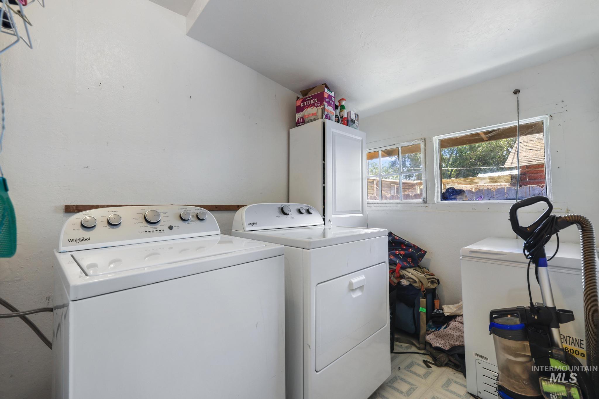 412 7th Ave N Property Photo 17