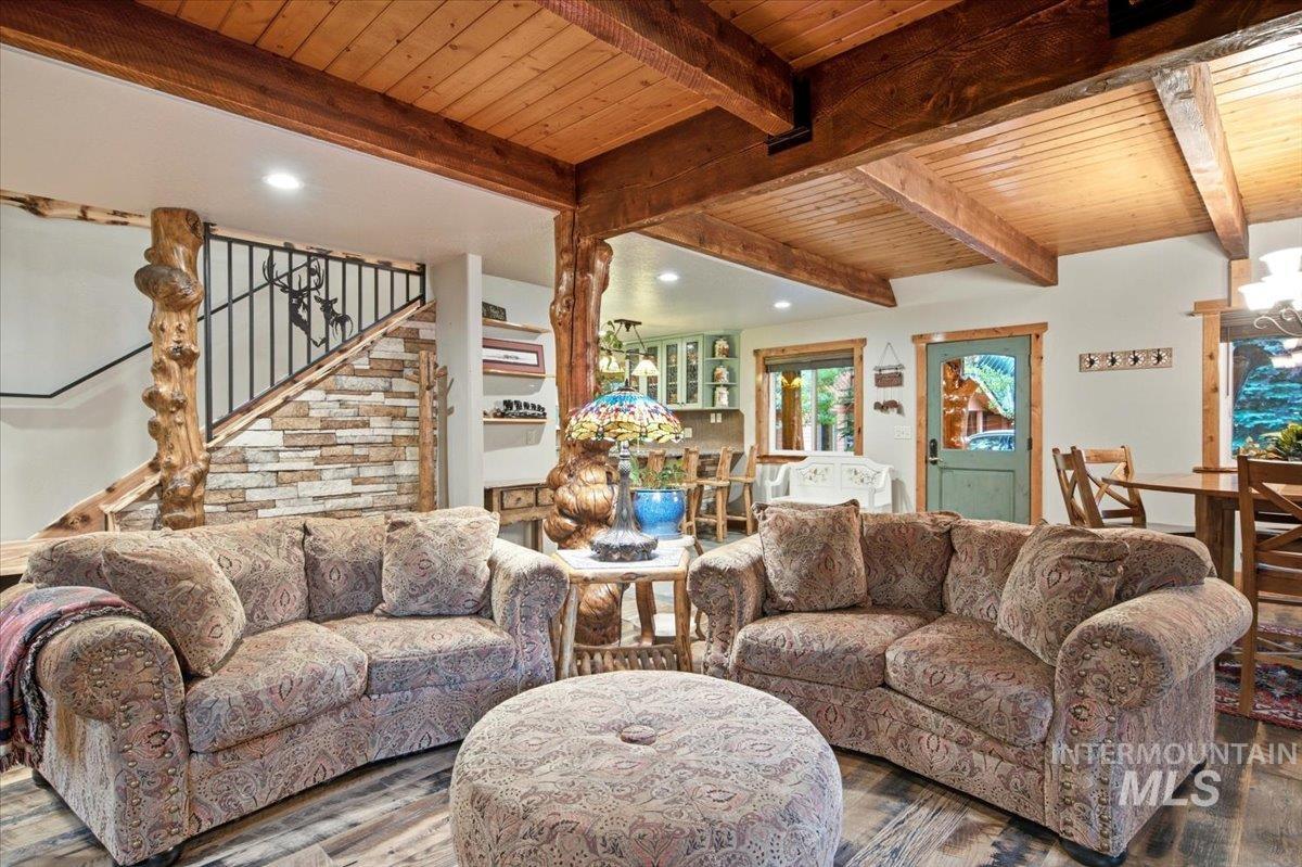 1029 Cee Way Loop Property Photo 12