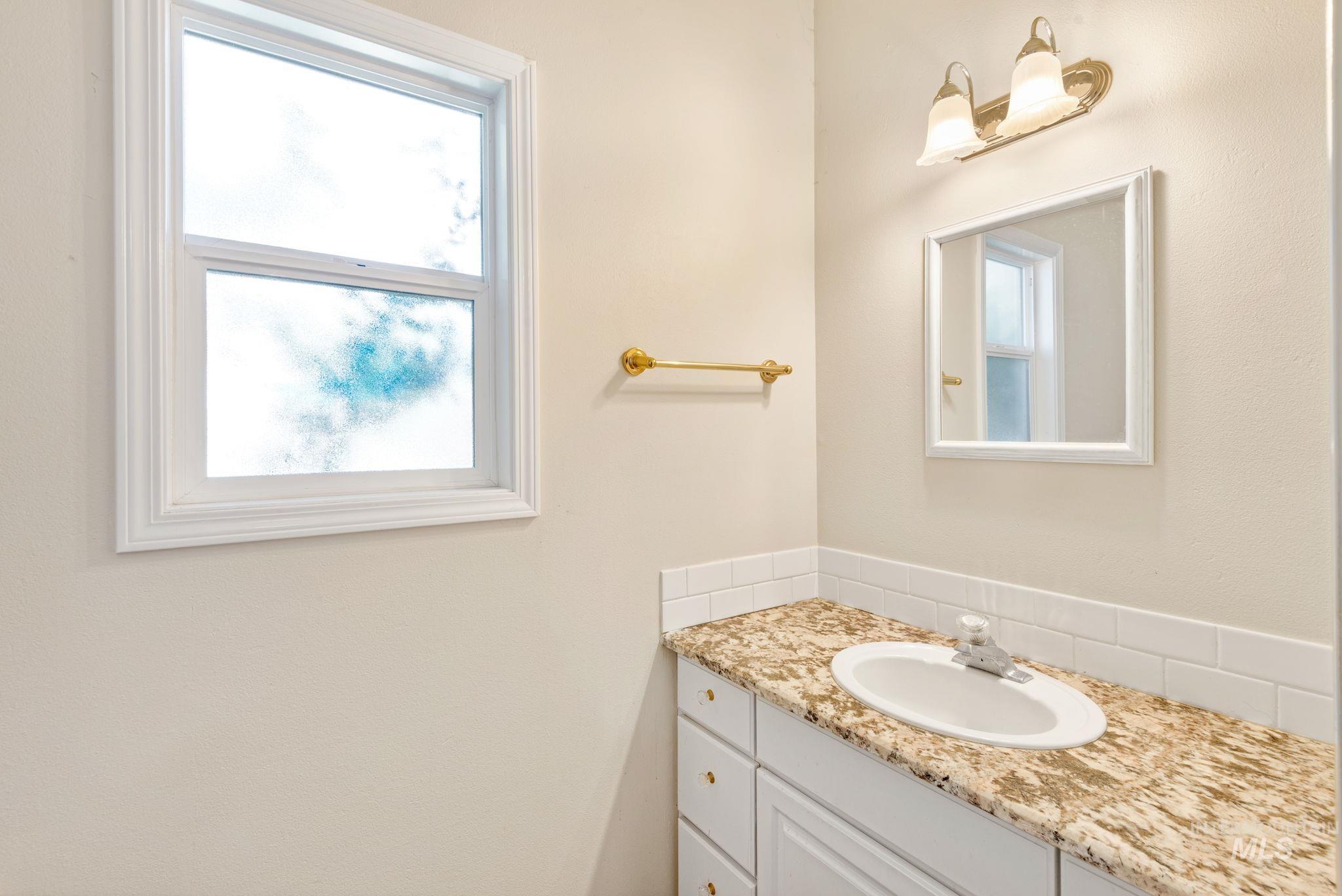 2118 N Springland Pl Property Photo 24