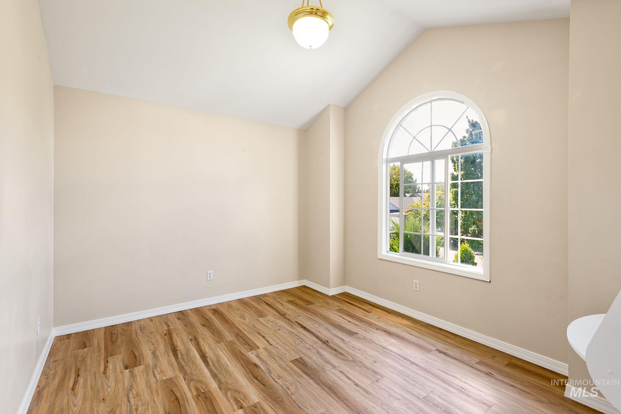 2118 N Springland Pl Property Photo 35