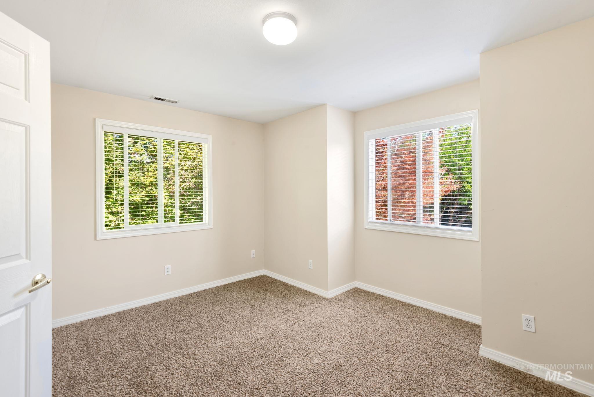 2118 N Springland Pl Property Photo 37
