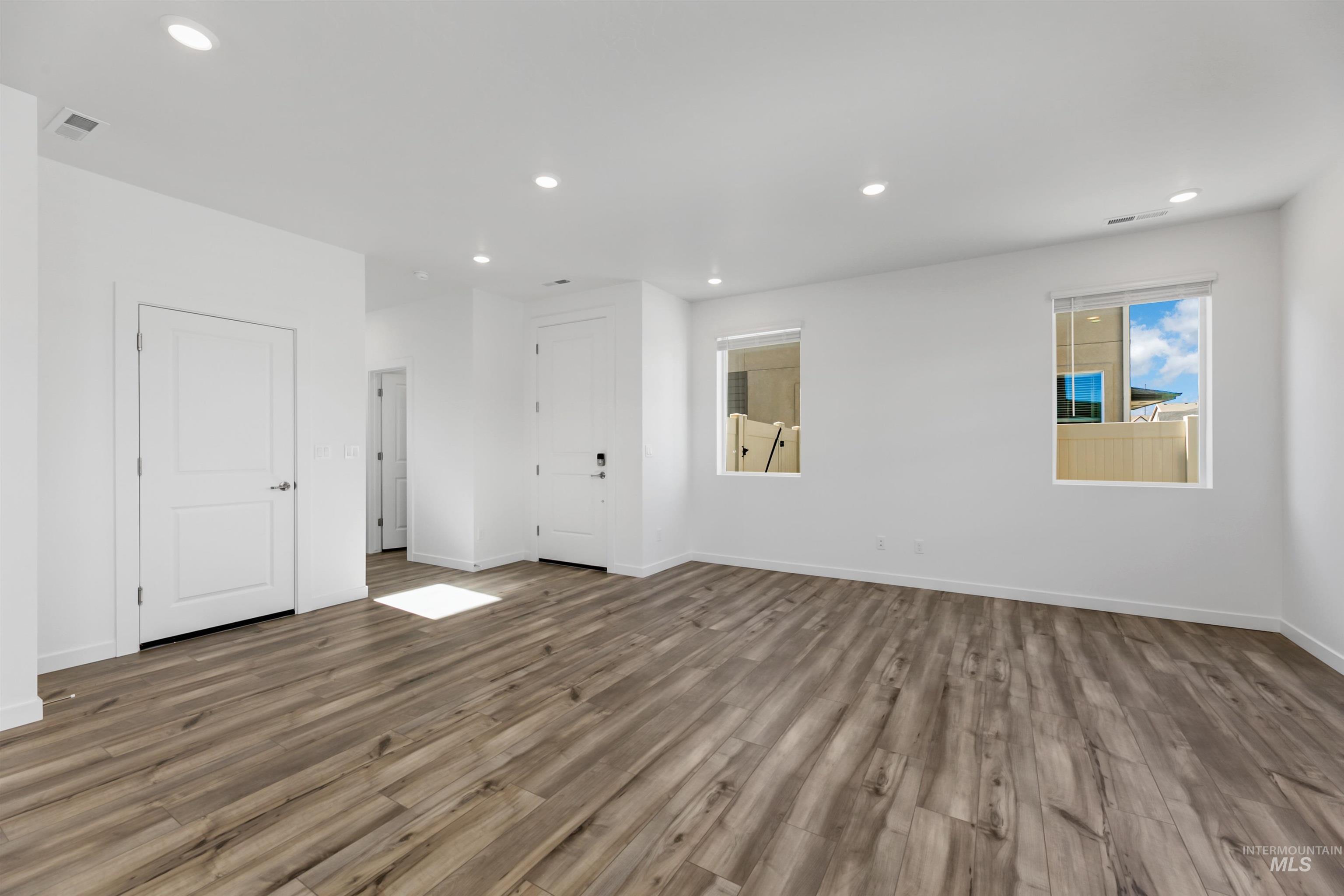 8152 W Virginia City St Property Photo 5