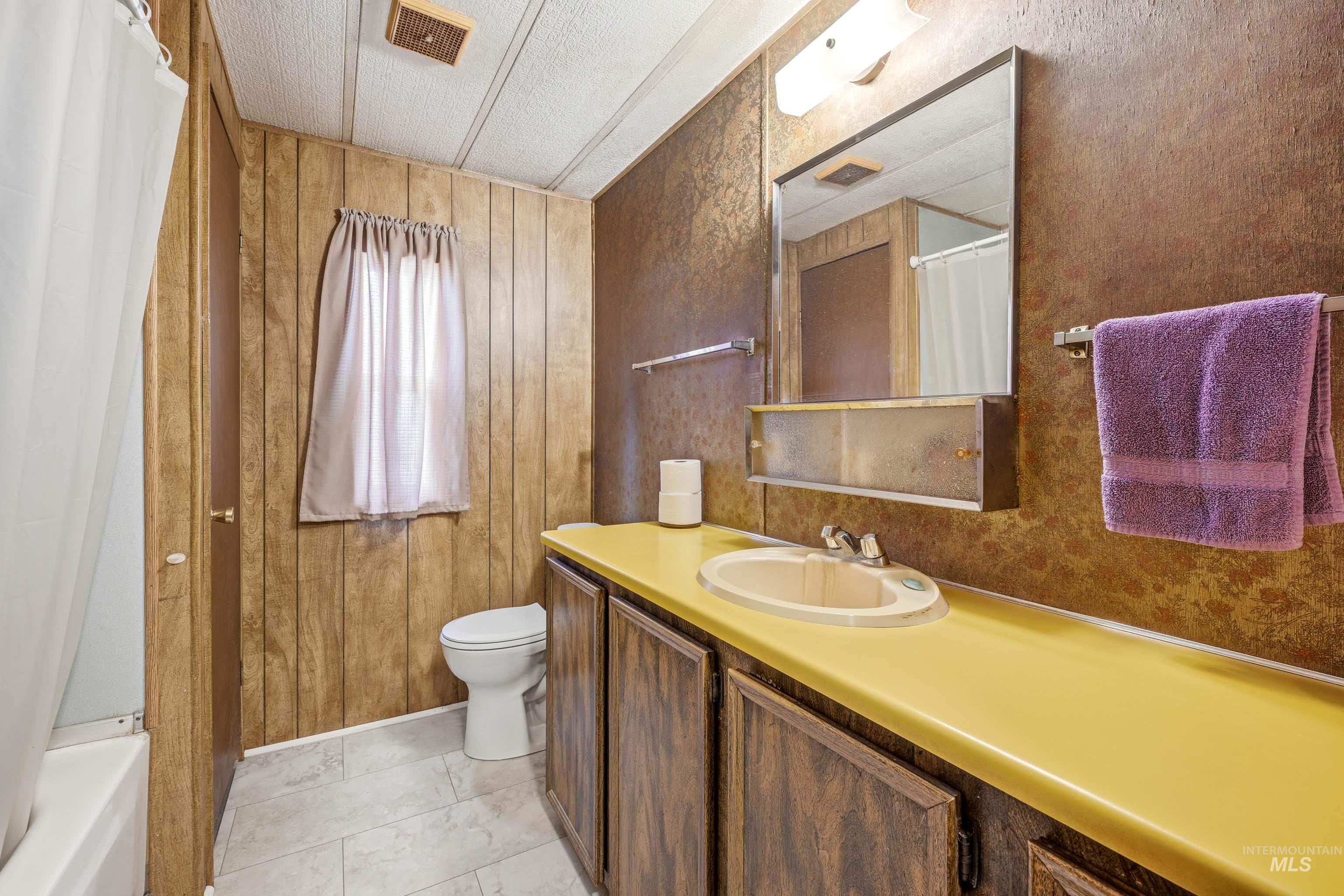 1024 Juliene Way Property Photo 15