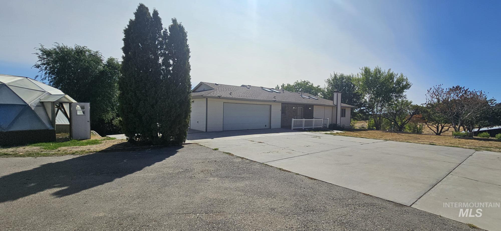 9590 Foothill Rd Property Photo 1