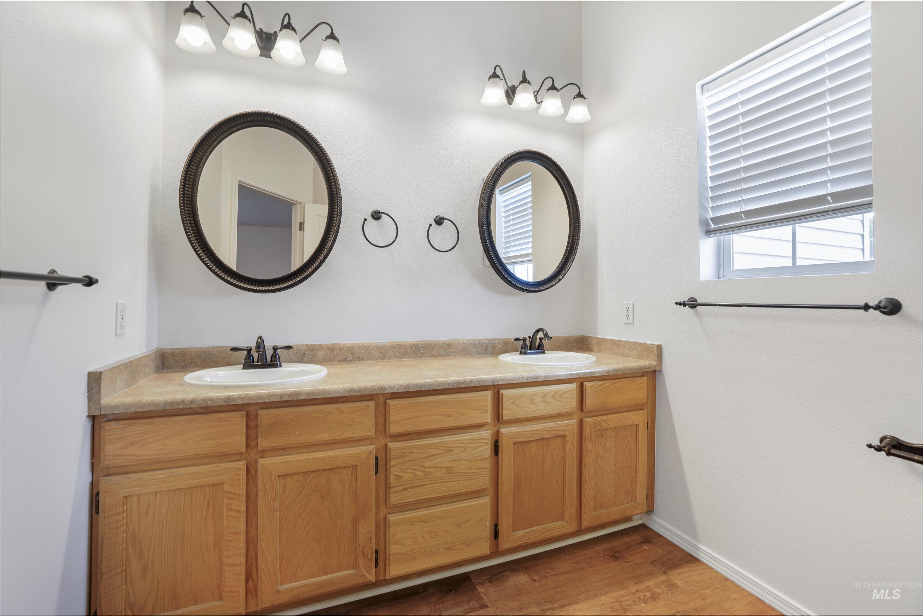 456 Sunridge Dr Property Photo 13