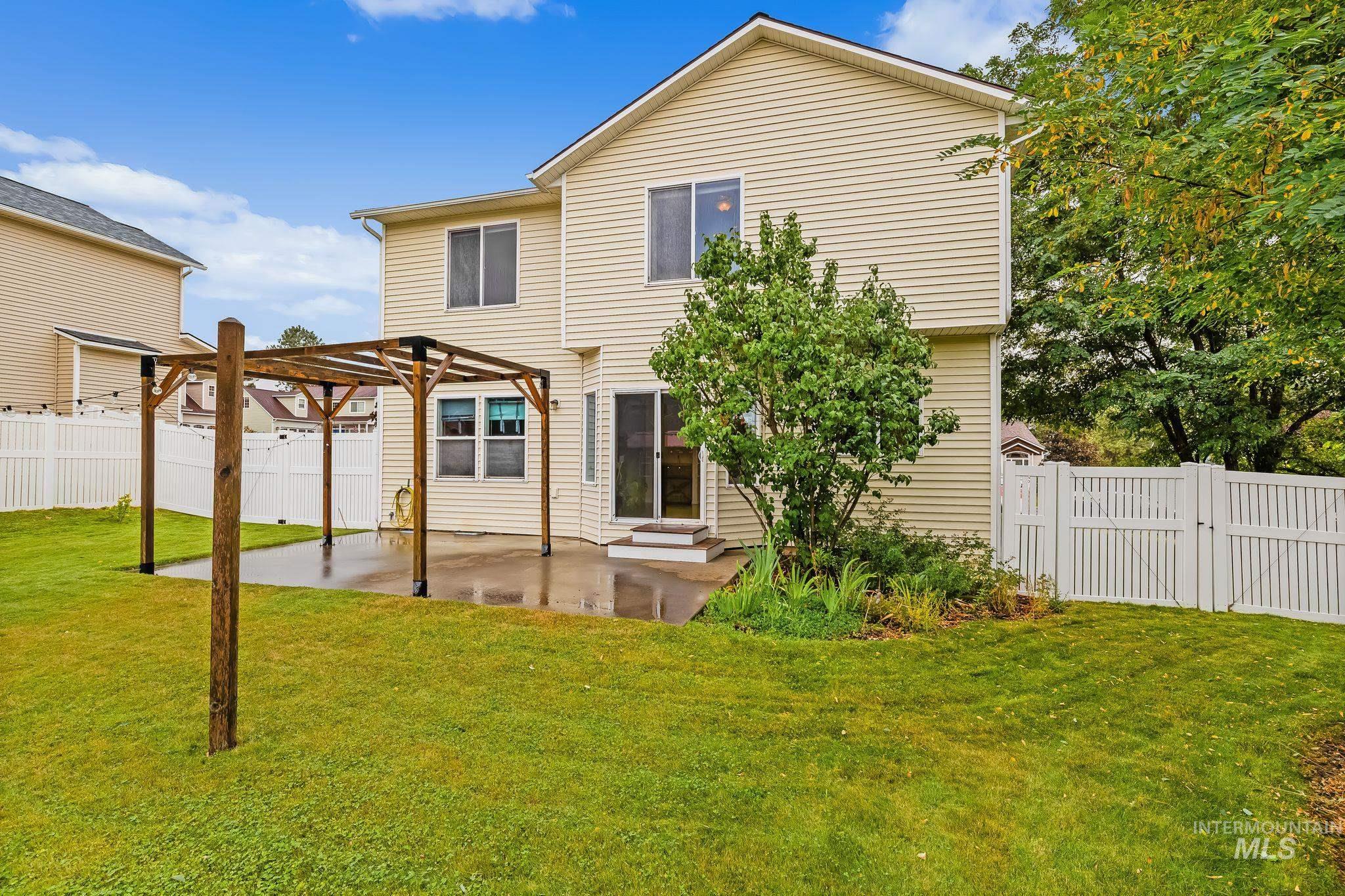 225 Sanna Court Property Photo 39