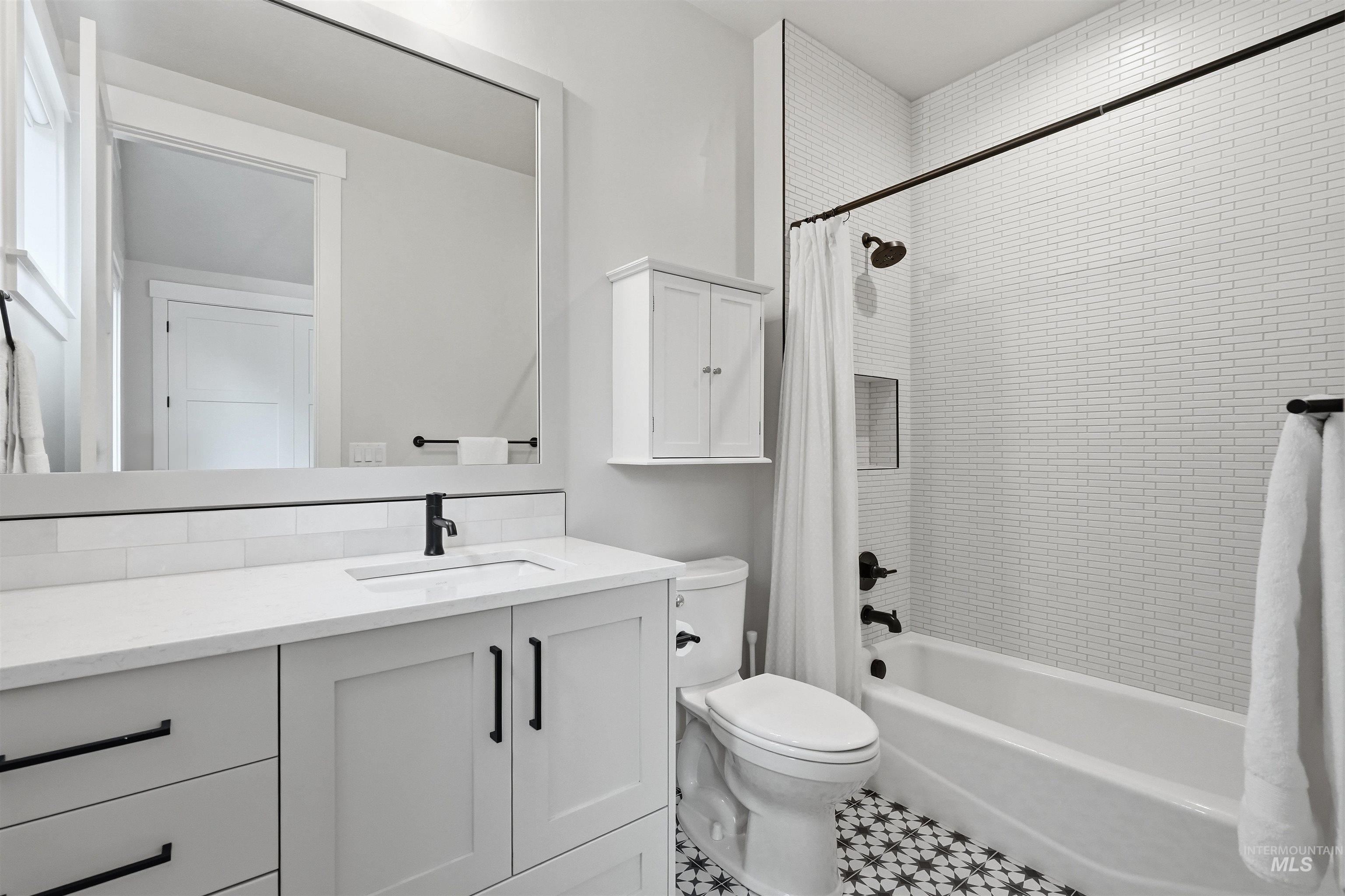 2520 N Annadale Ave Property Photo 22