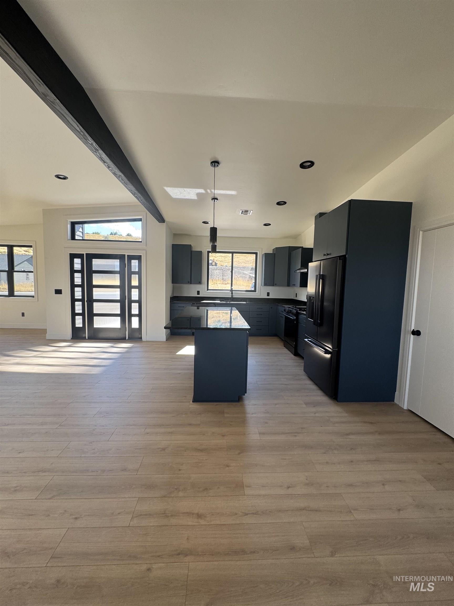 1668 Bennett Hill Drive Property Photo 3
