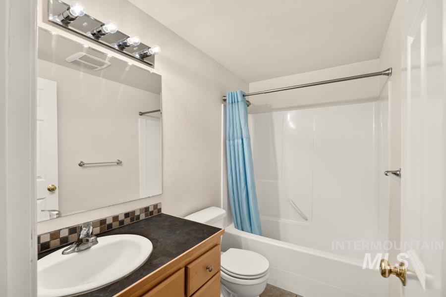 2406 Shelby Ln. Property Photo 31