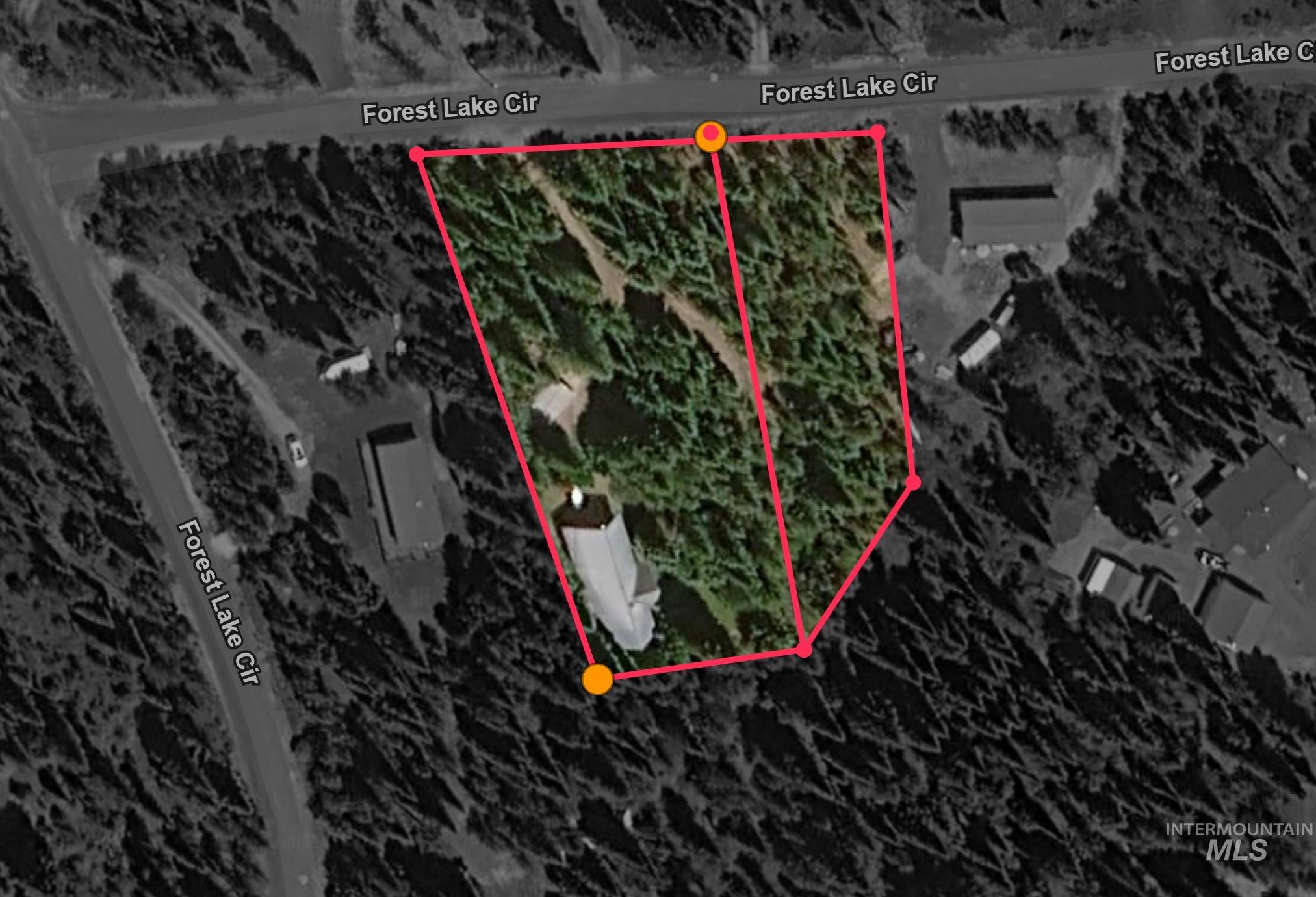 81 & 83 Lake Forest Circle Property Photo 2