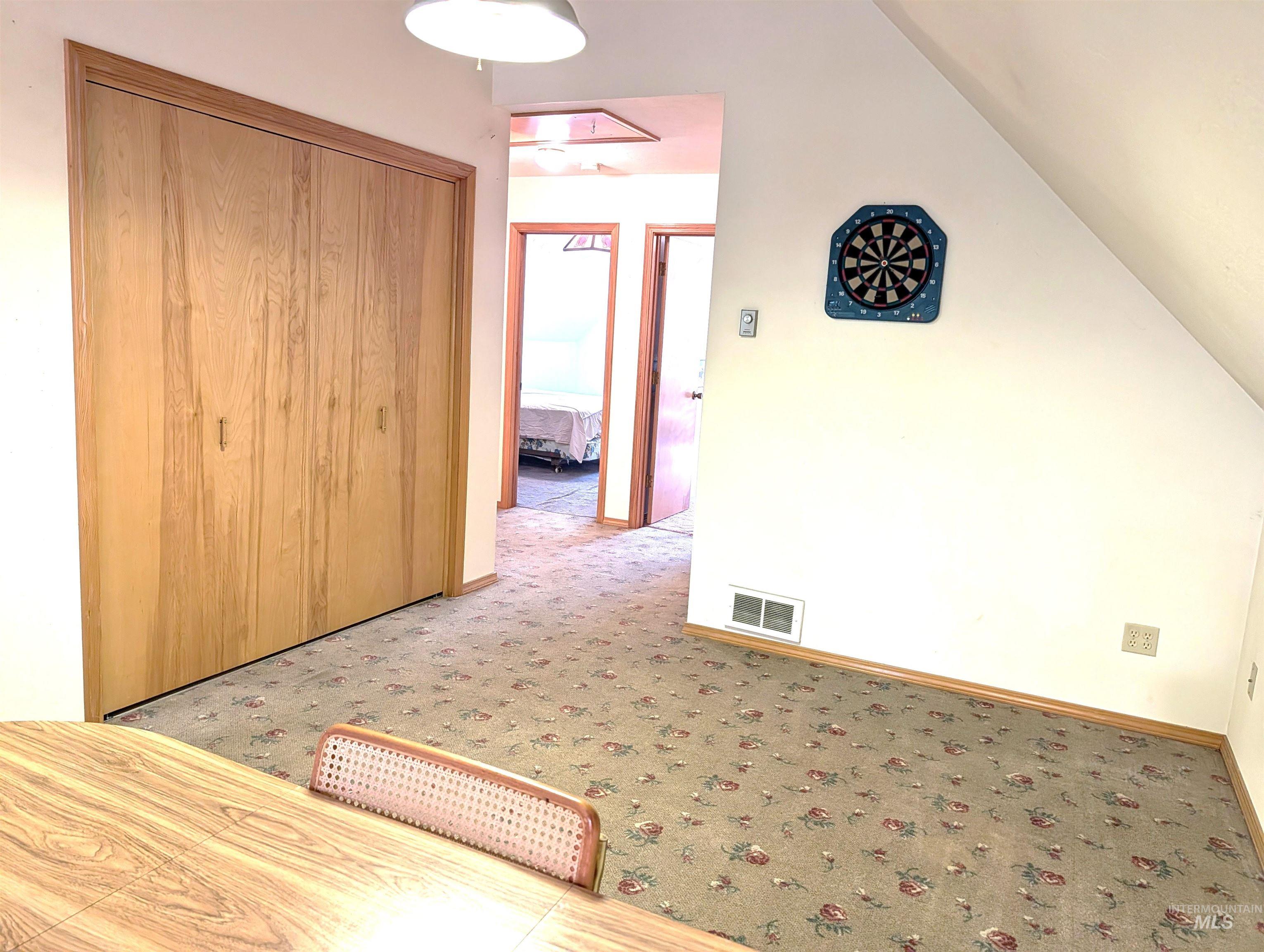 81 & 83 Lake Forest Circle Property Photo 10