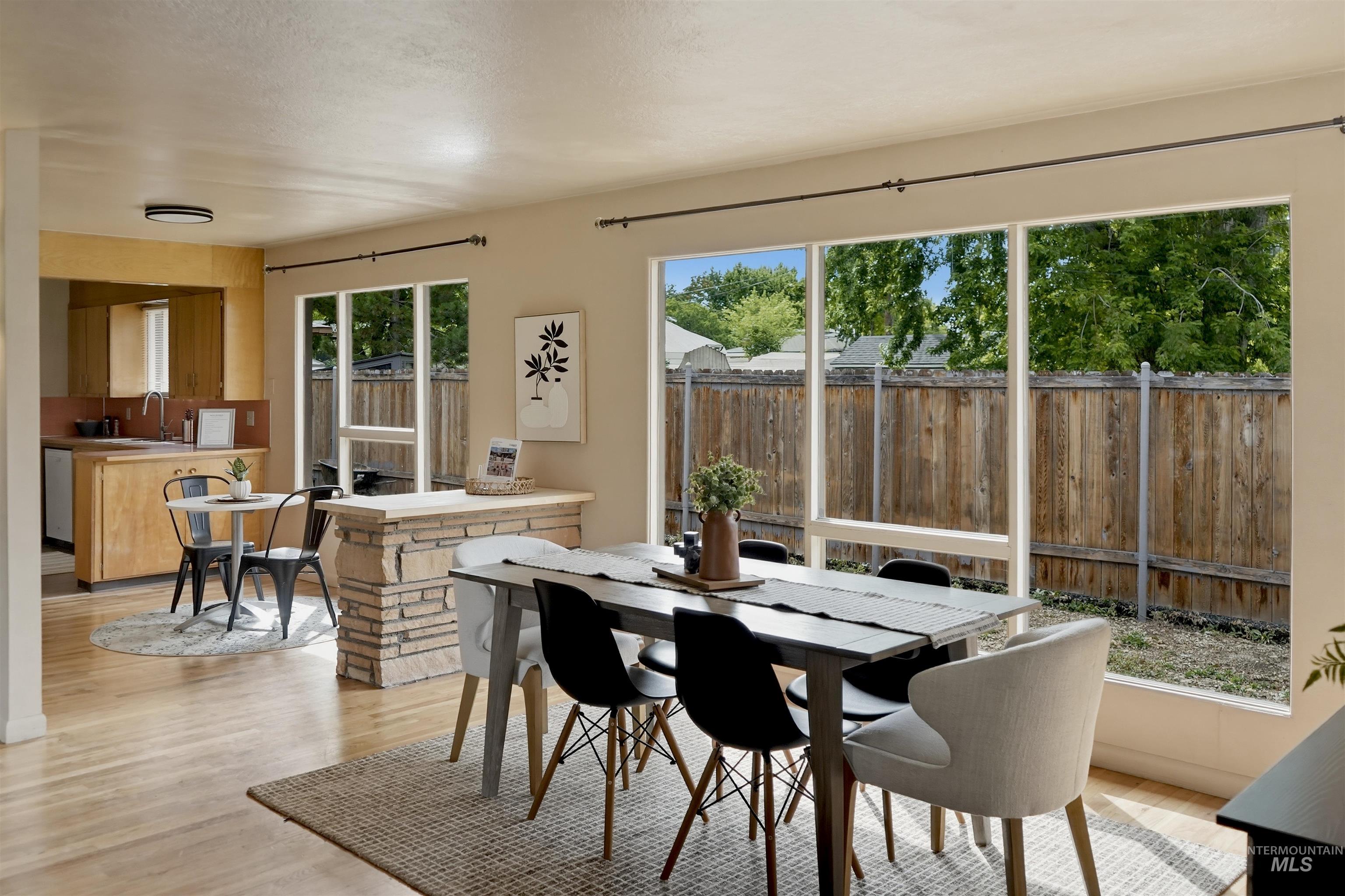 1107 Cameron Property Photo 10
