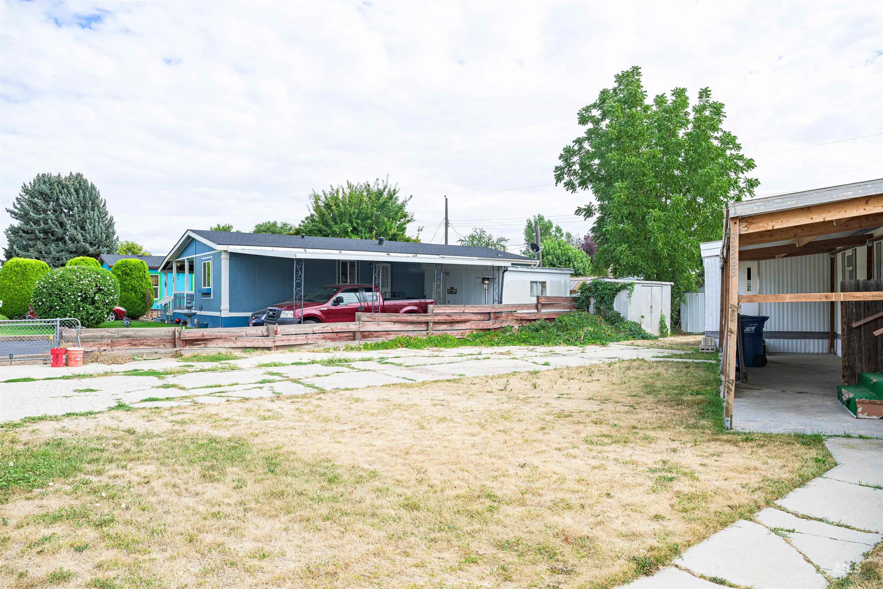 9323 W Florence St Property Photo 32