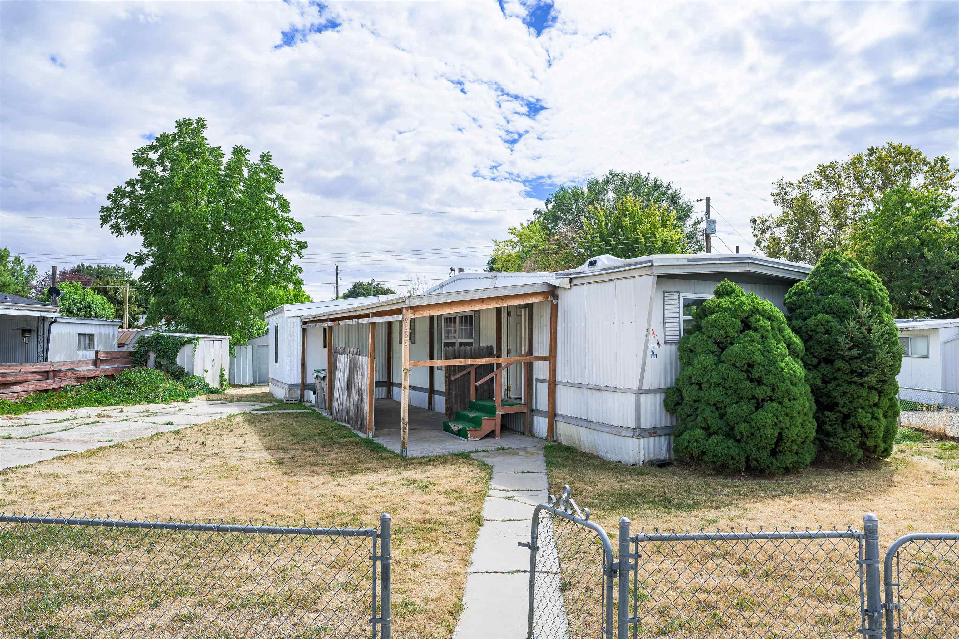 9323 W Florence St Property Photo 33