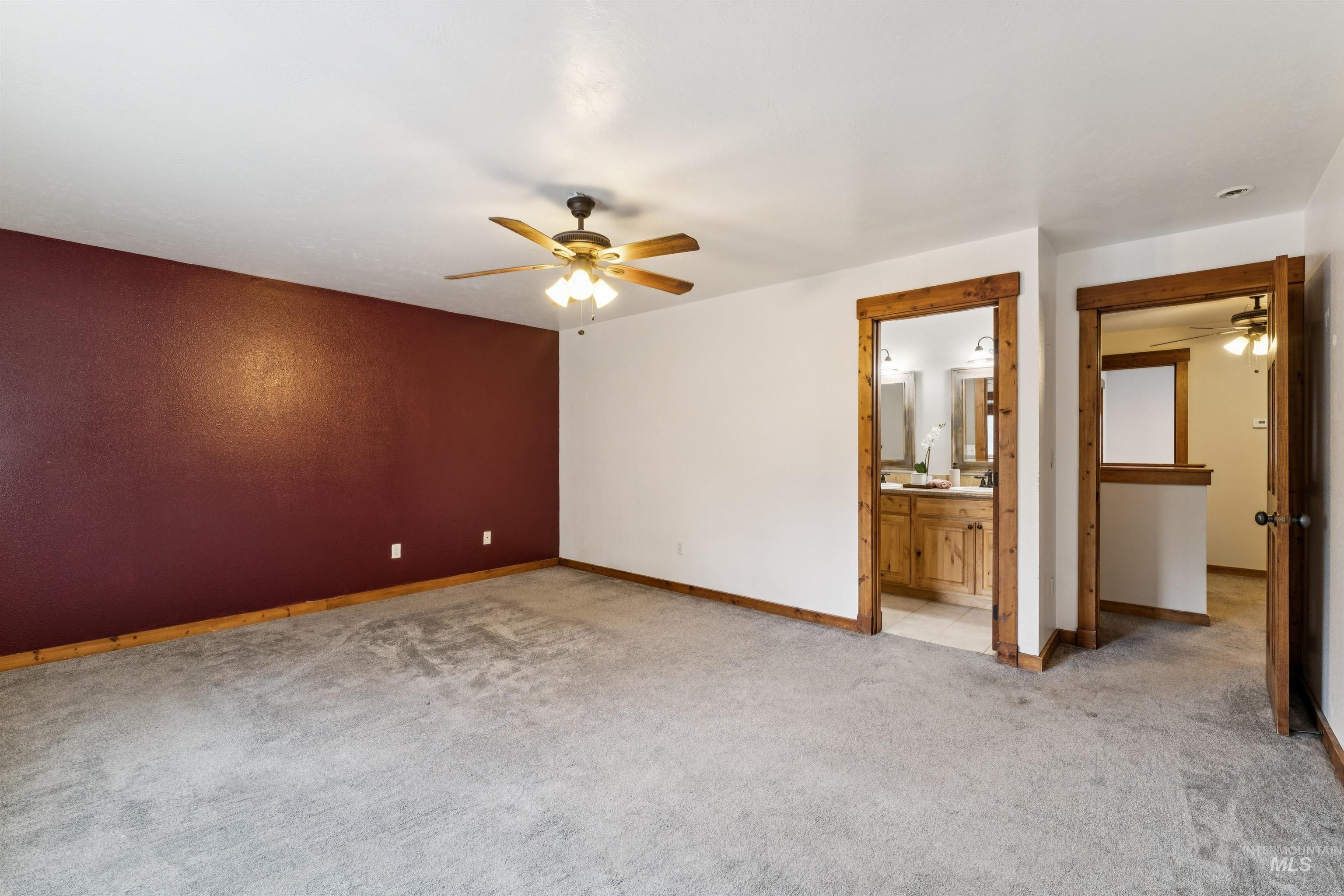111 N Gem Street Property Photo 17