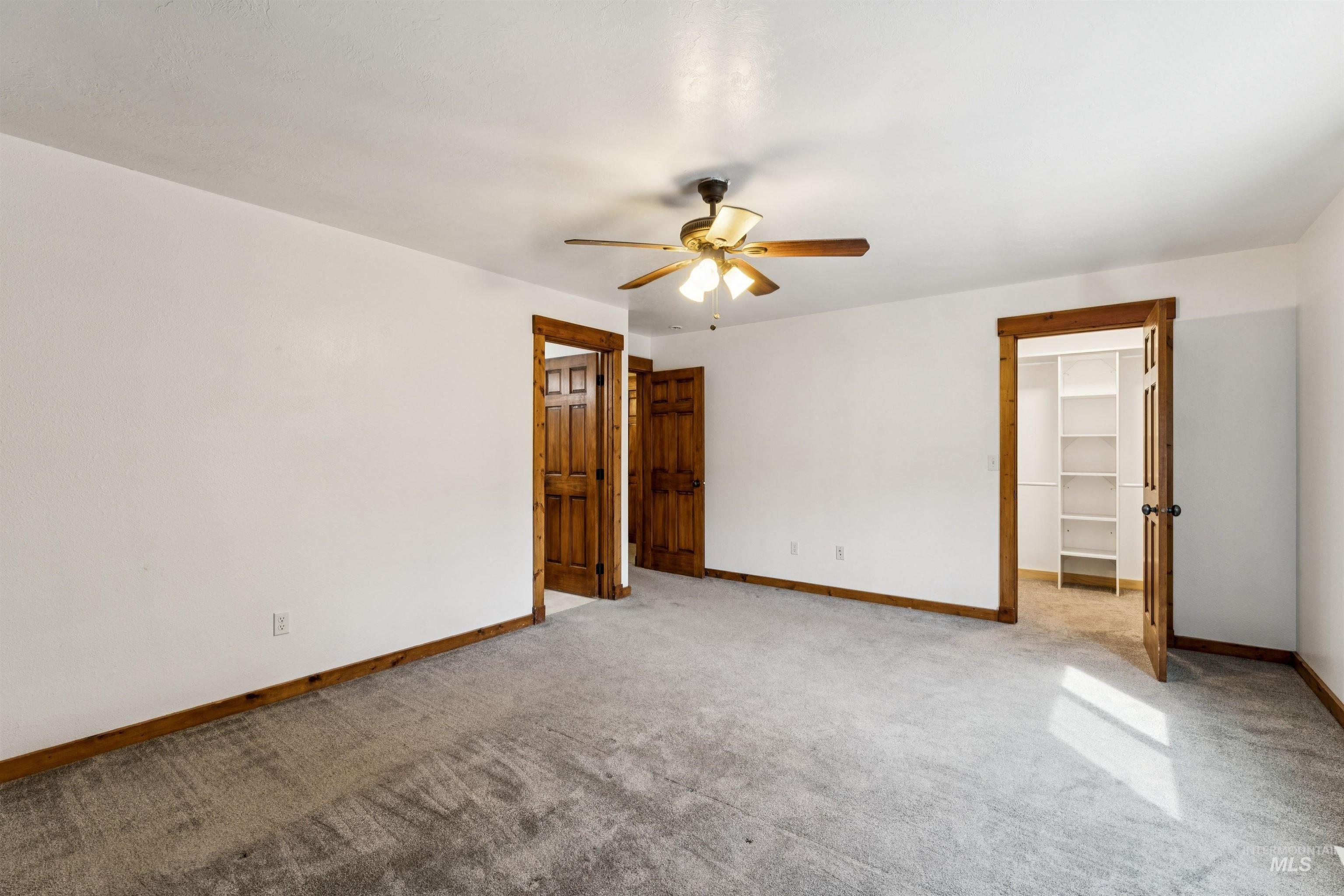 111 N Gem Street Property Photo 19